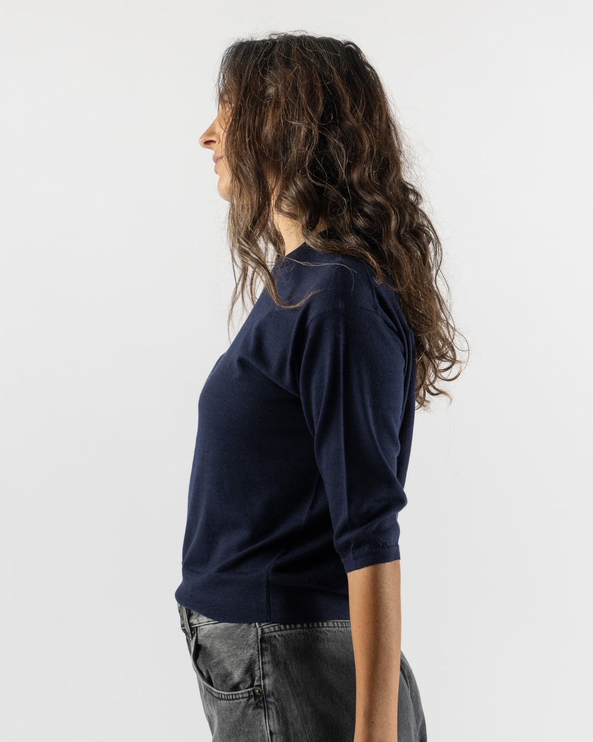 6397 Elbow V-Neck in Navy