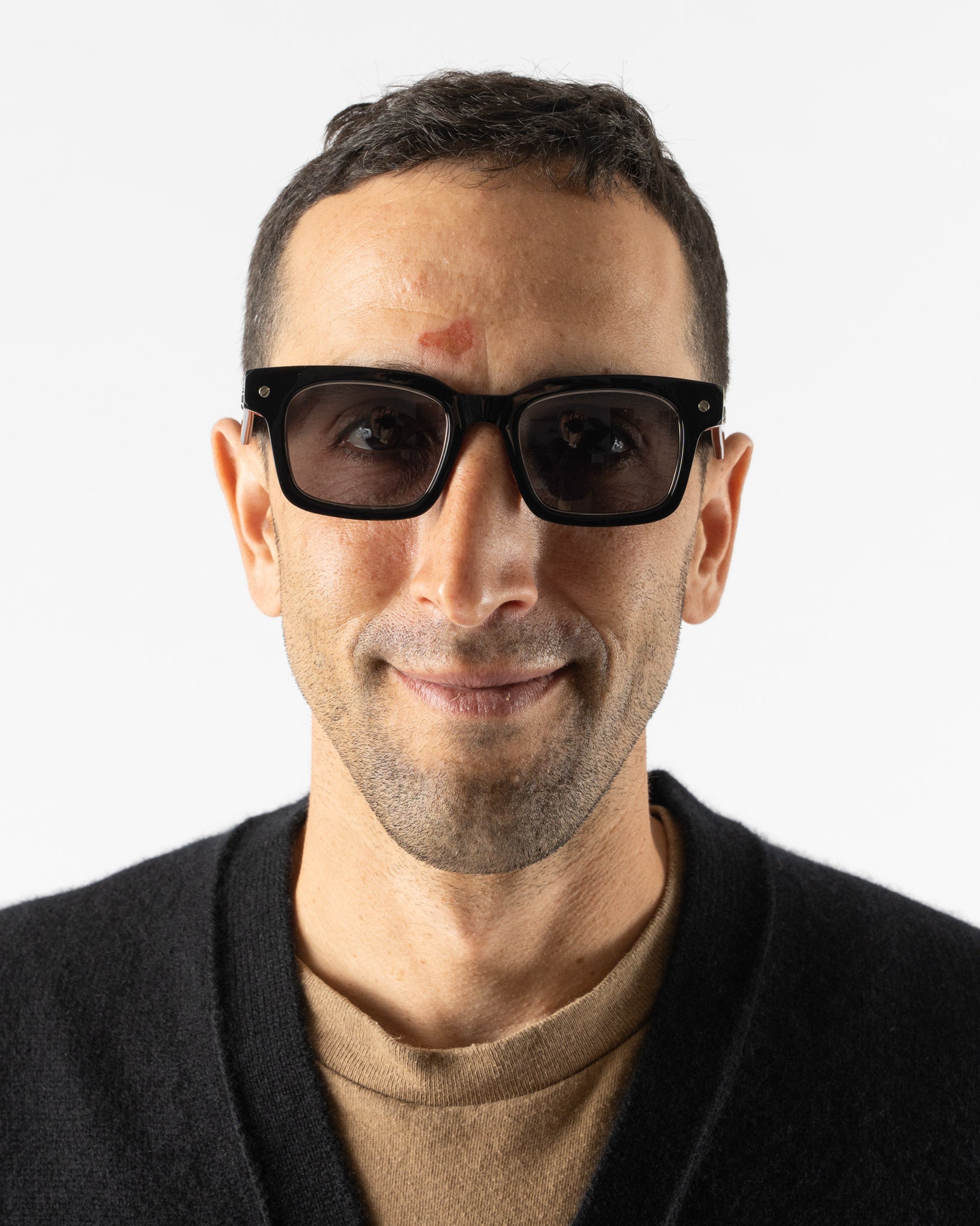 AKILA Eyewear Ceres Sunglasses in Black/Light Green Curated at