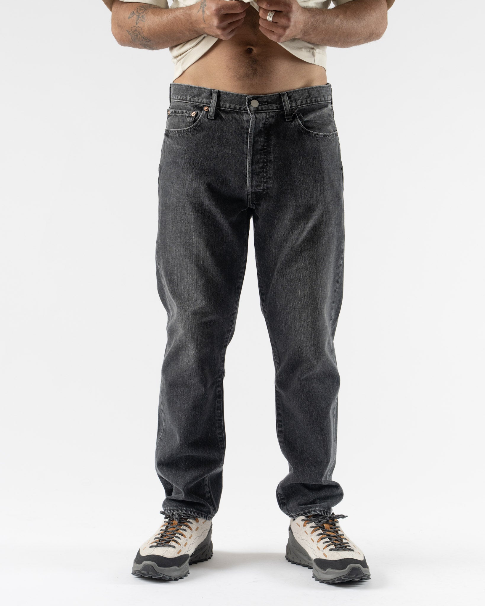 Aaron Levine 60s Straight Denim in Vintage Black