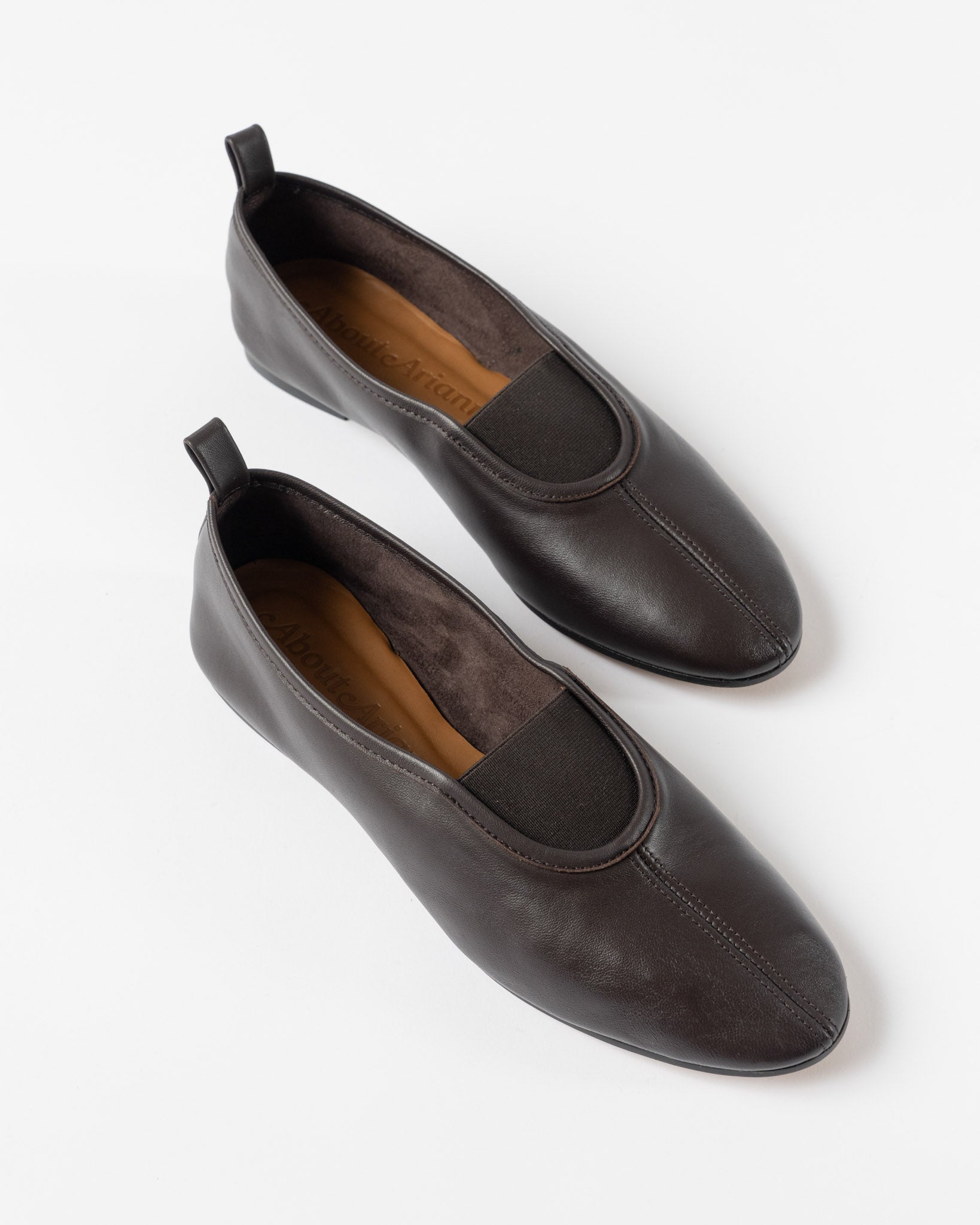 About Arianne Piero Shoe in Walnut