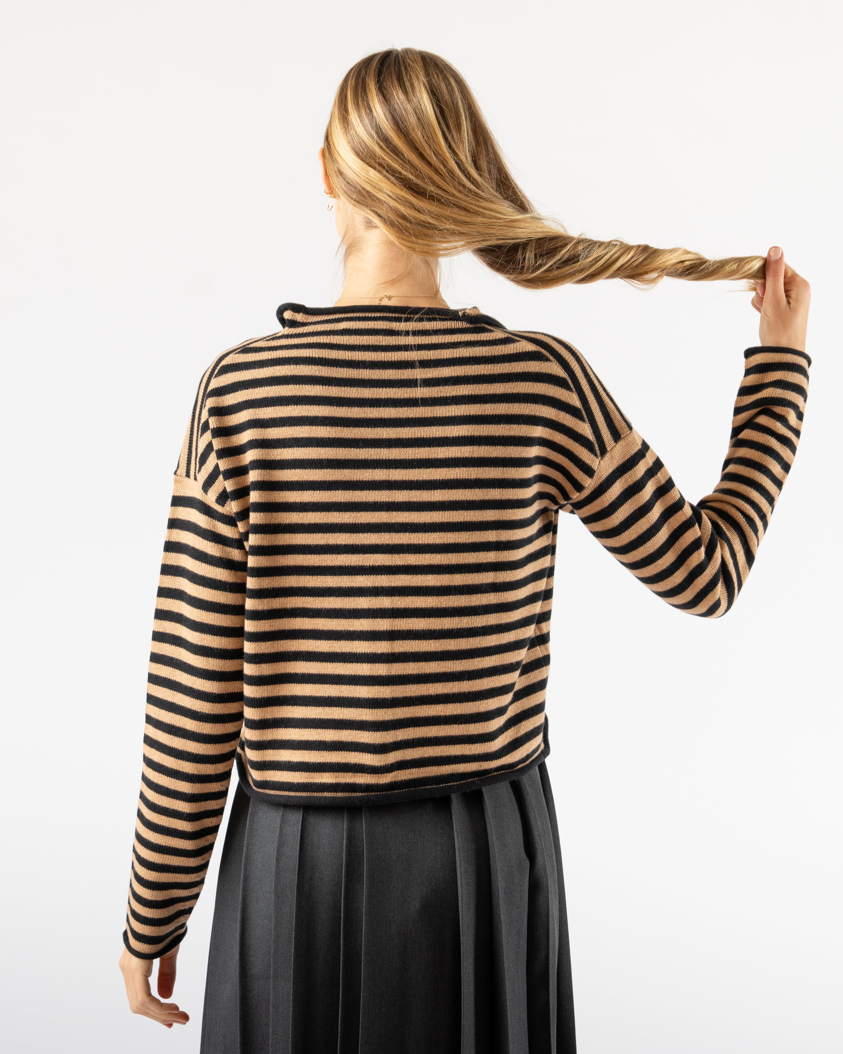 Alex-Mill-Taylor-Cardigan-in-Black/Camel-Curated-at-Jake-and-Jones-Santa-Barbara-Boutique