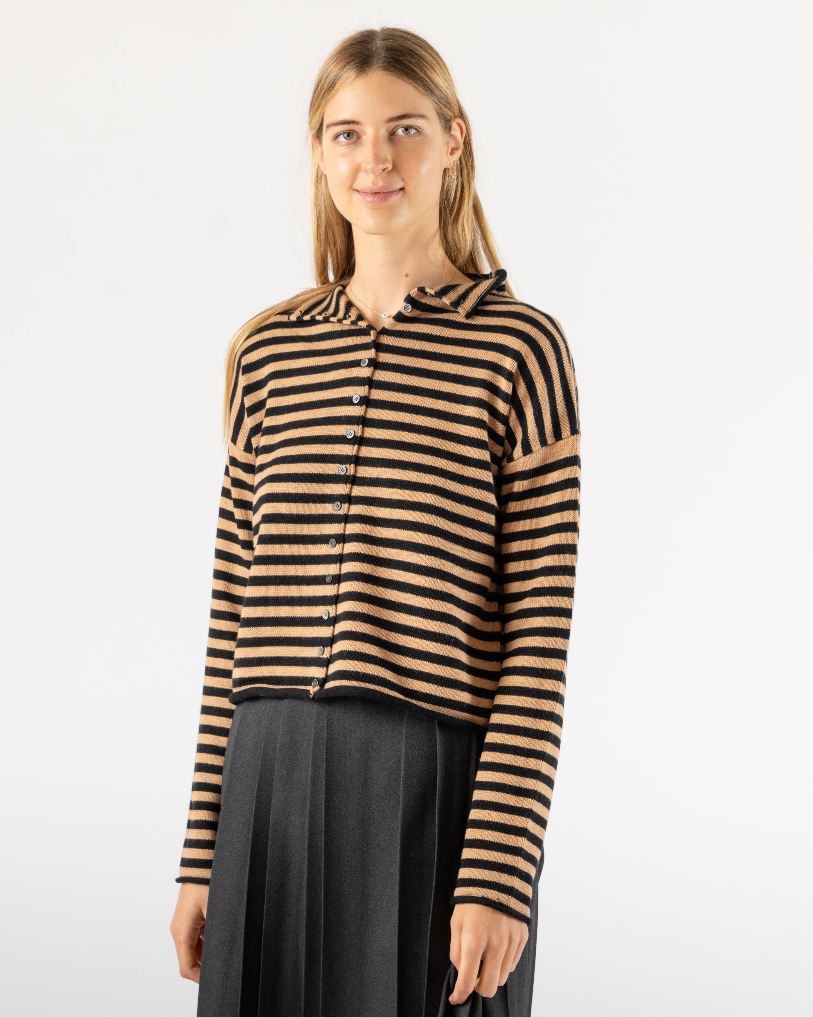 Alex-Mill-Taylor-Cardigan-in-Black/Camel-Curated-at-Jake-and-Jones-Santa-Barbara-Boutique