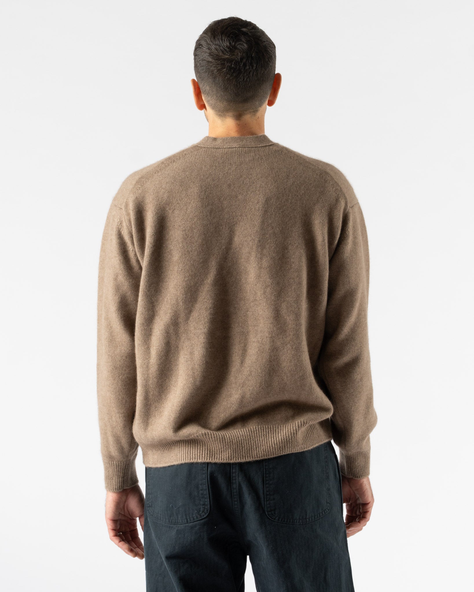 Auralee Mens Baby Cashmere Knit Cardigan in Natural Brown