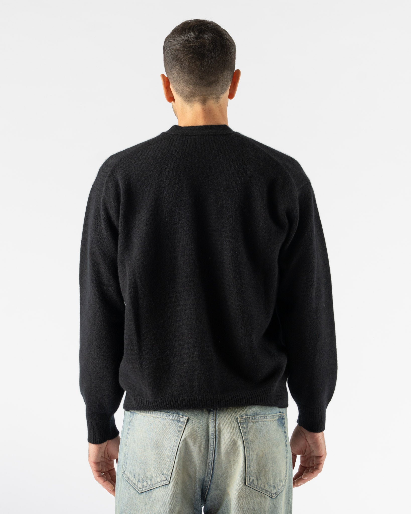 Auralee Mens Baby Cashmere Knit Cardigan in Top Black