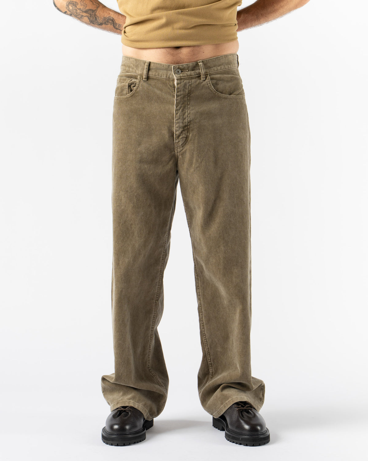 Auralee Pigment Dye Finx Corduroy Wide 5P Pants in Olive Brown 