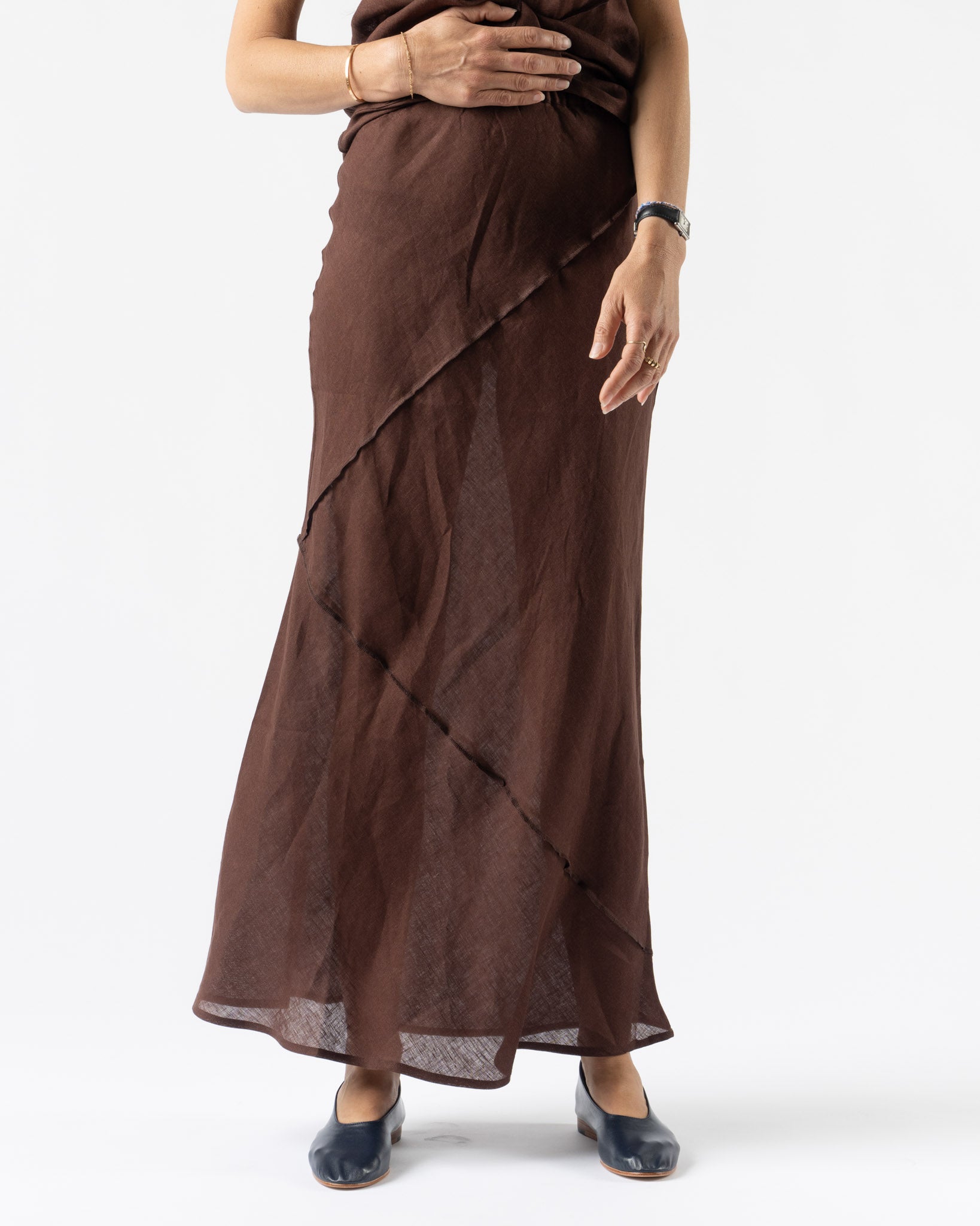 Baserange Lava Skirt in Ama Brown