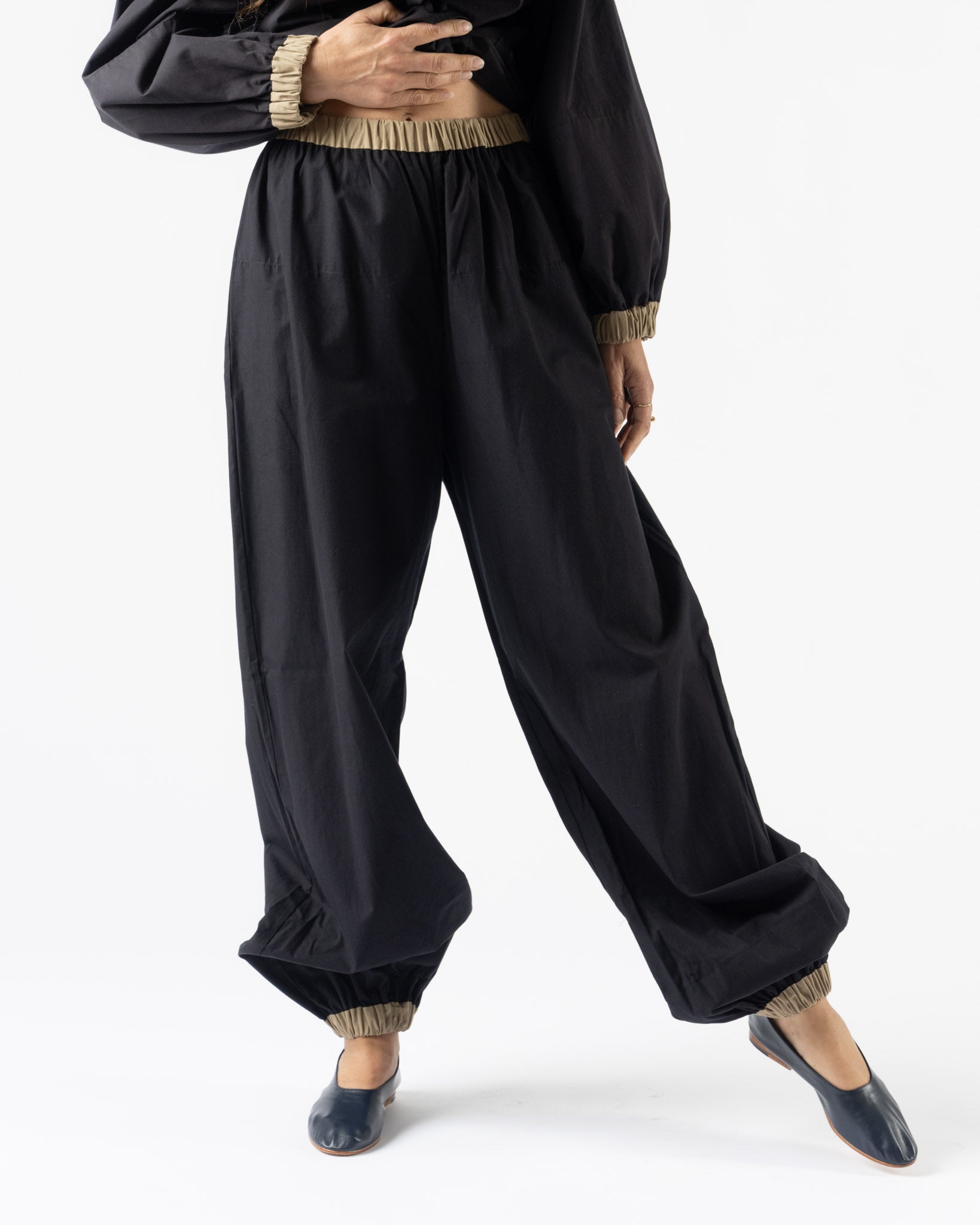 Baserange Moy Pants in Black Khaki