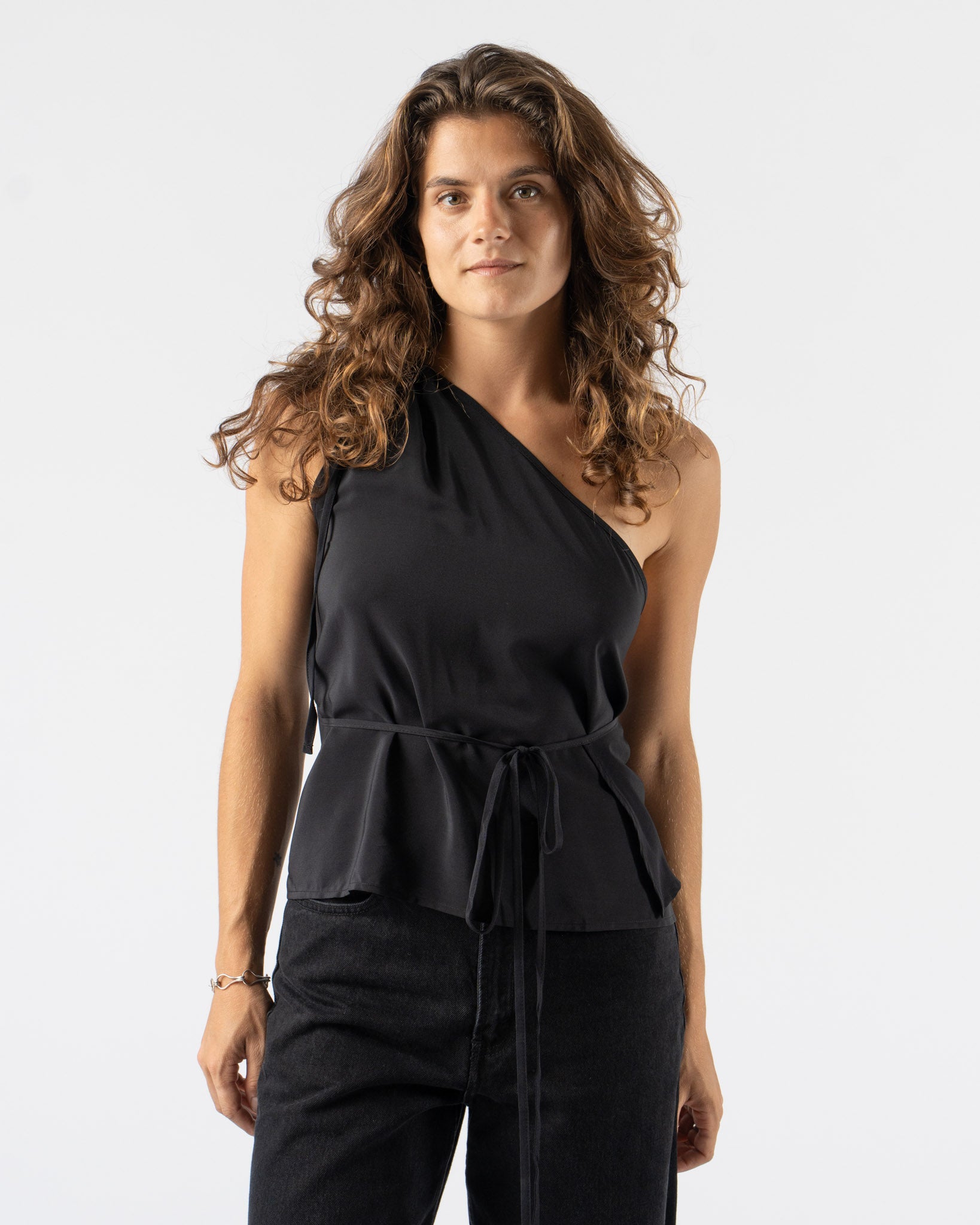 Baserange View Top in Black