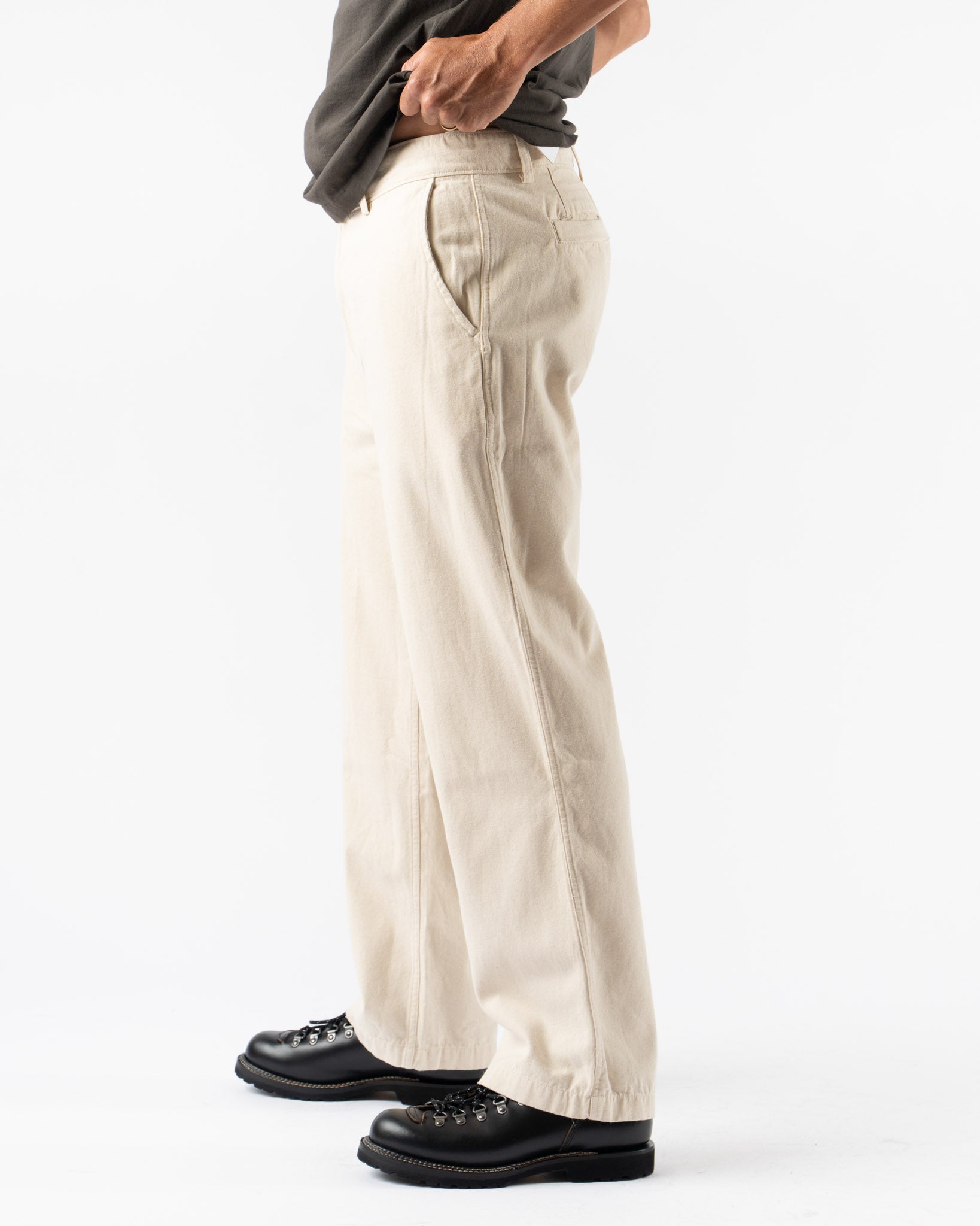 Corridor Canvas Trouser in Natural