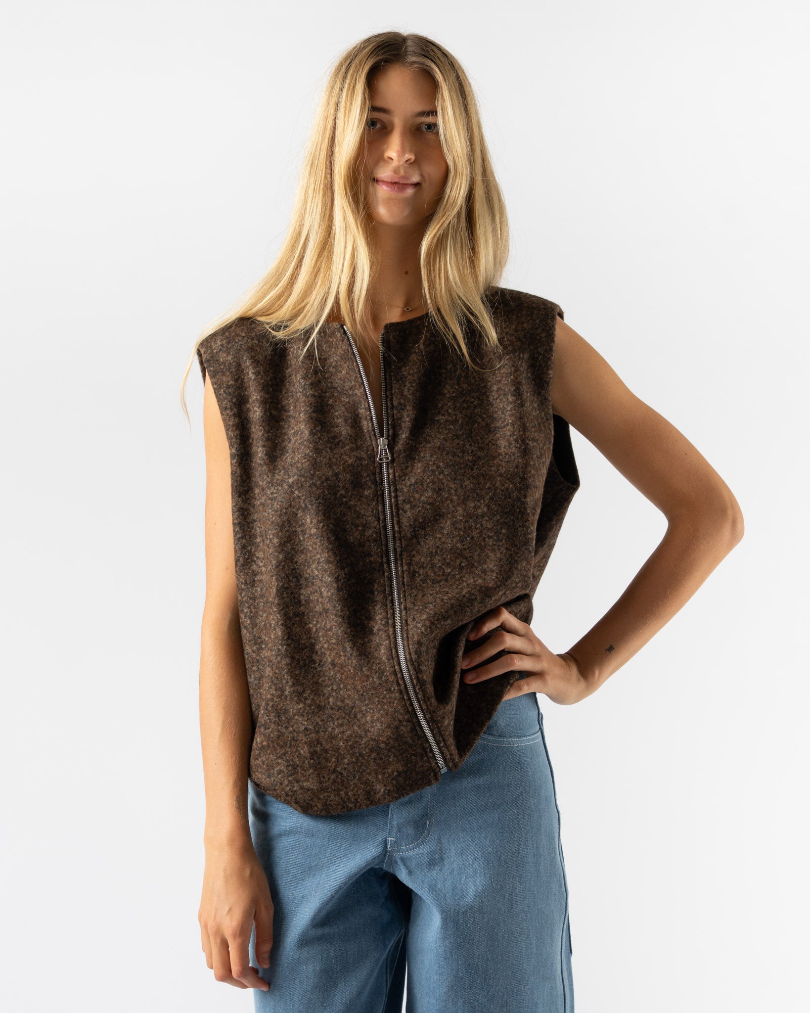 Colbo Zip Vest in Speckled Brown