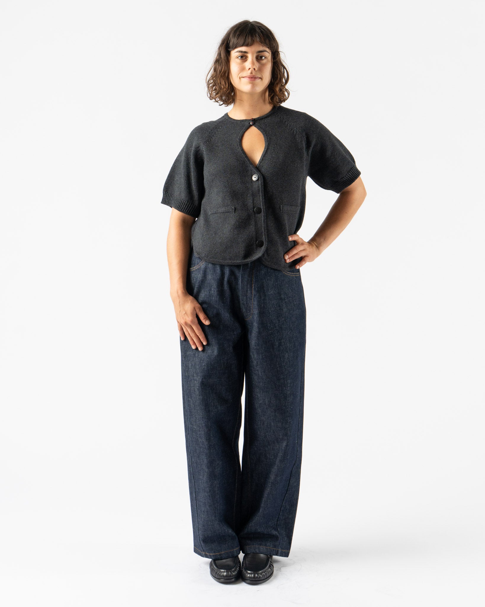 Cordera Cut Out Top in Anthracite