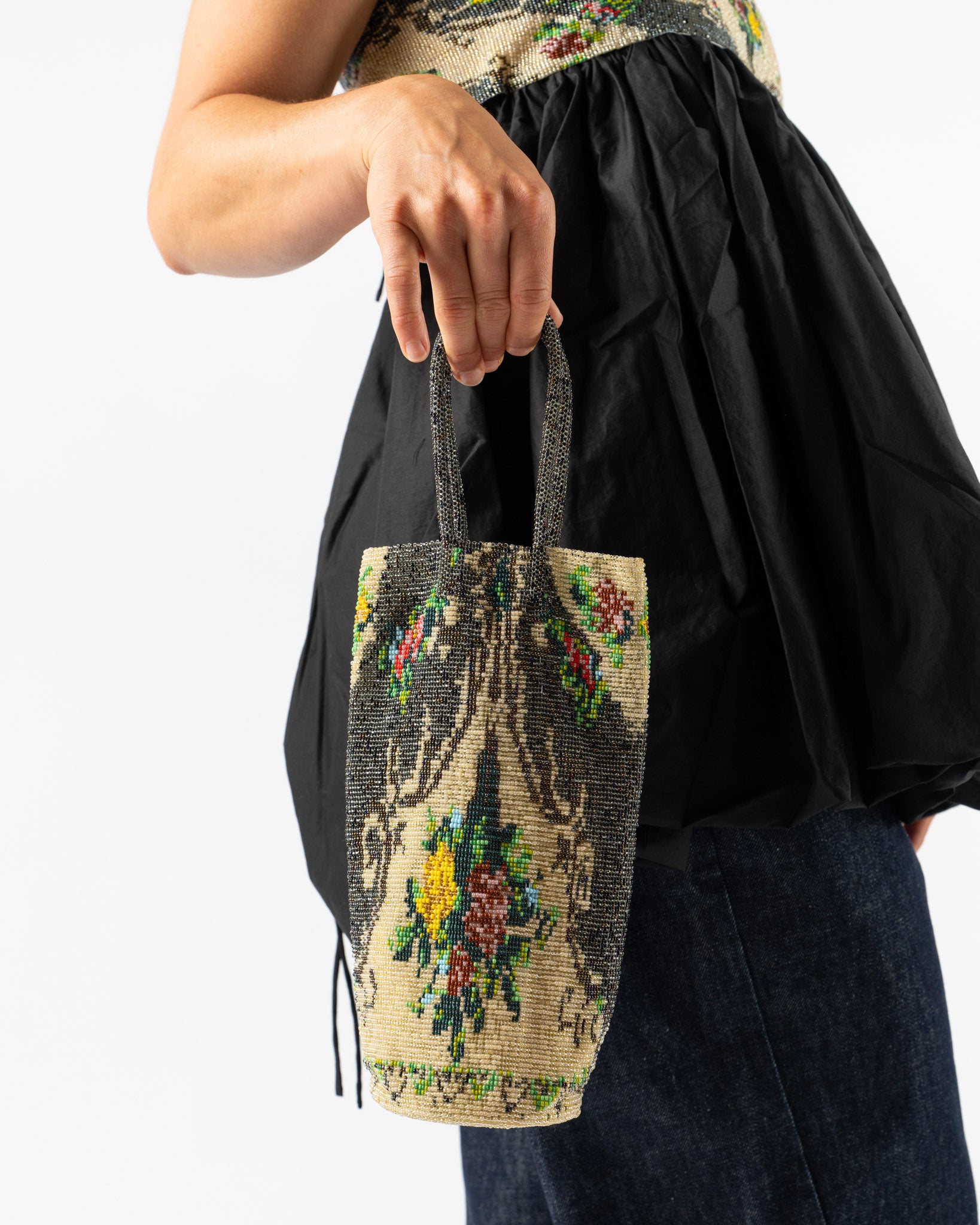 Cordera Handmade Beaded Bag in Clavel