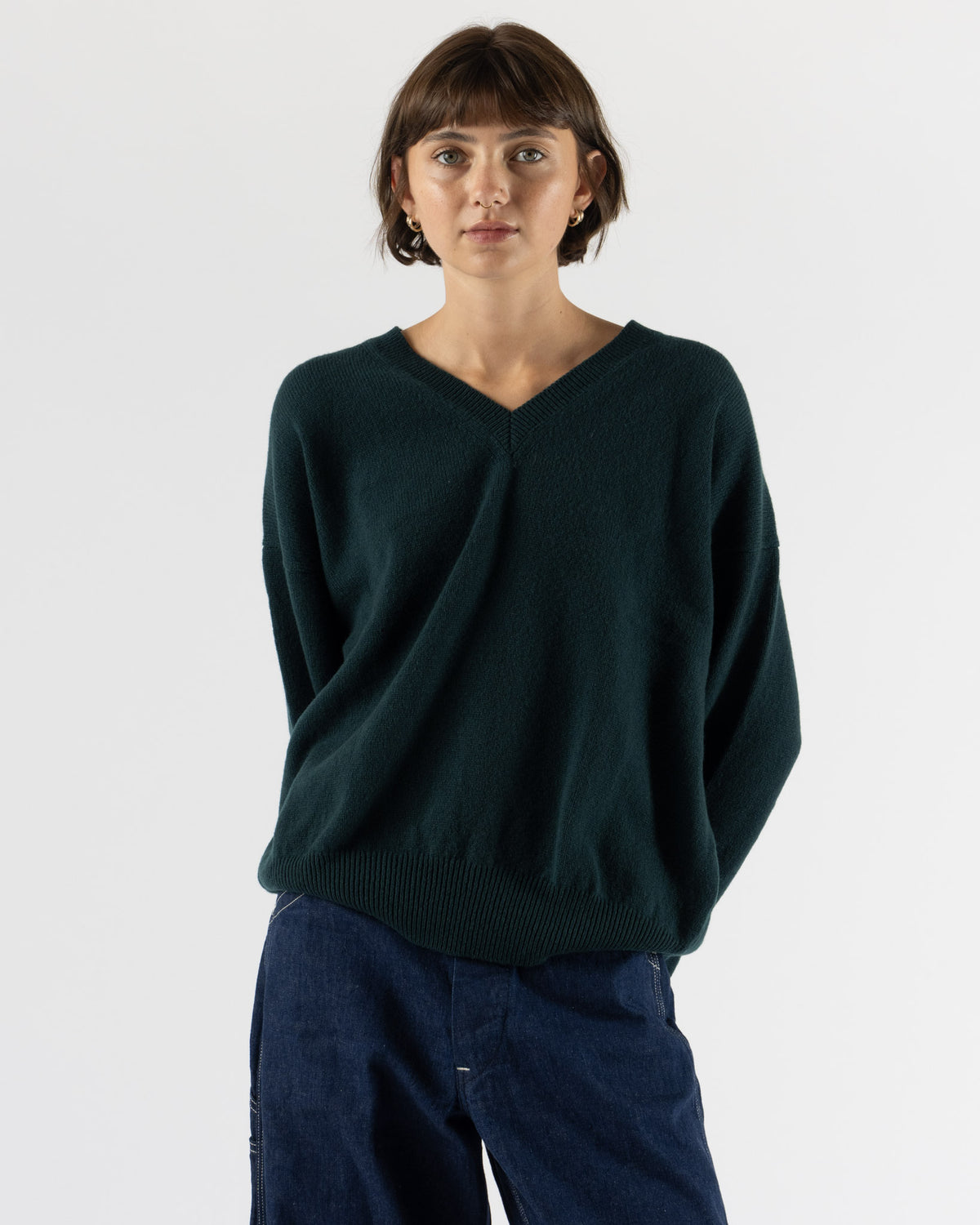&Daughter Innes Slouch V-Neck in Holly Green