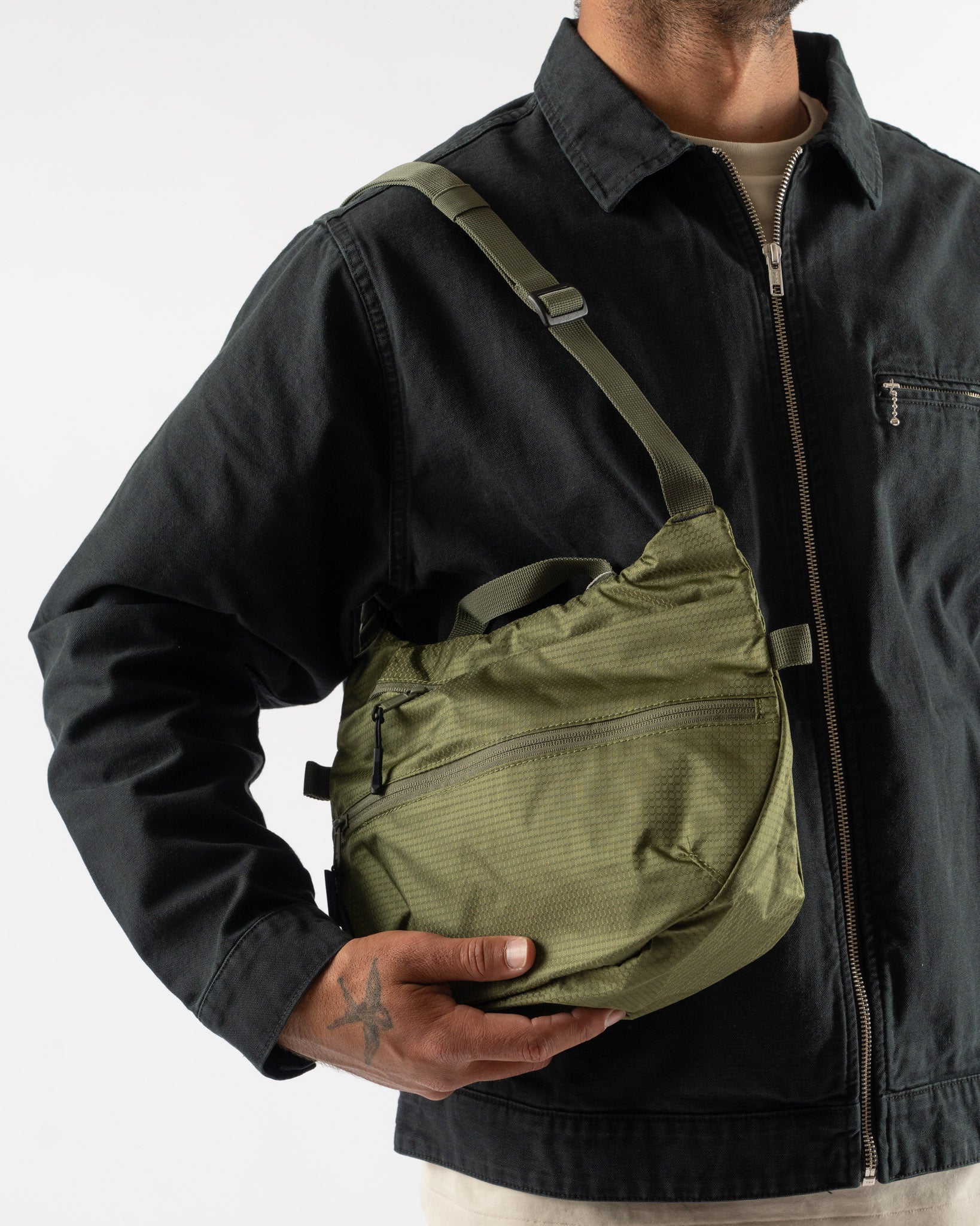 Gramicci Field Sacoche in Olive