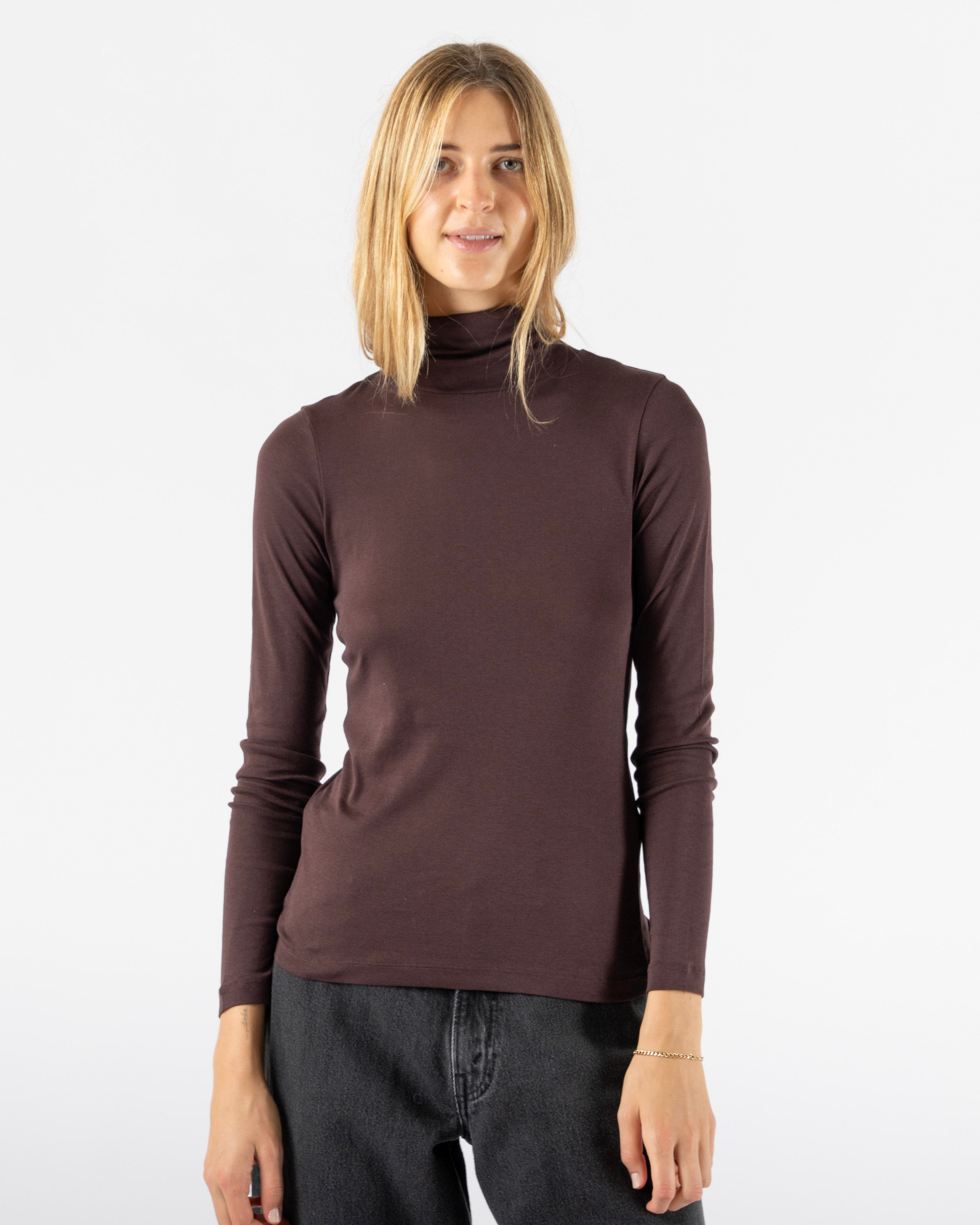 FLORE-FLORE-Lightweight-Dinah-Turtleneck-in-Chocolate-Plum-Curated-at-Jake-and-Jones-Santa-Barbara-Boutique