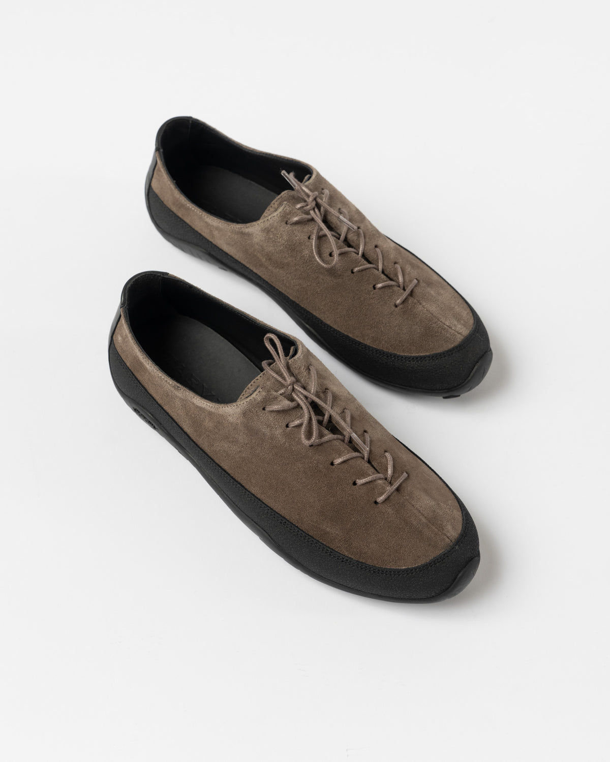 Tarvas Wanderer in Almond Suede
