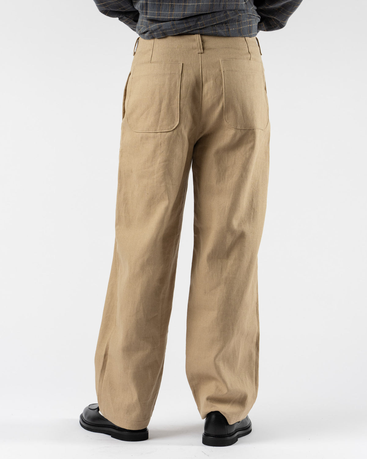 Graziano & Gutierréz Pleated Trouser in Khaki