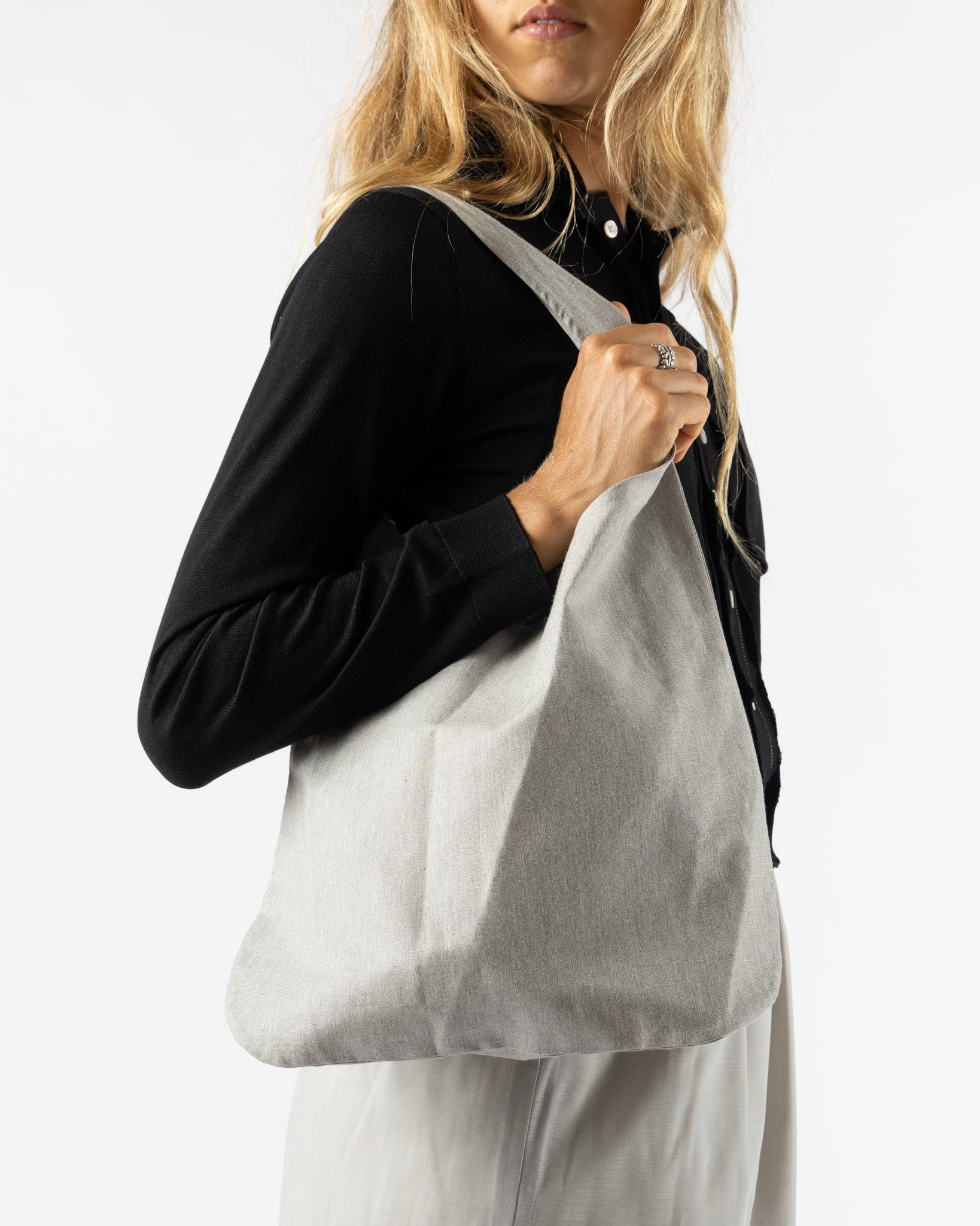 Pien Studios Shoulder Tote in Light Grey