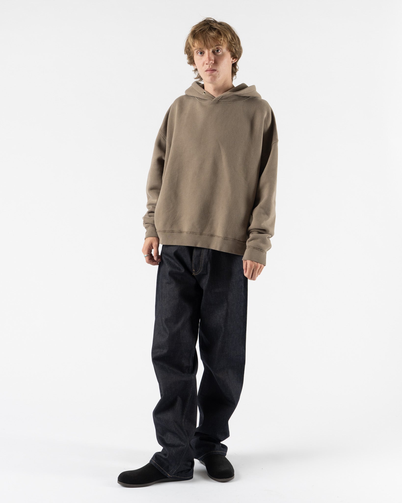 Sunflower Hood Sweat in 160 Brown Washed