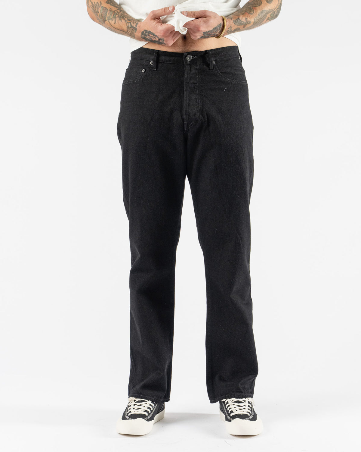 Lady White Co. x PHIGVEL Classic Regular Jeans in Black