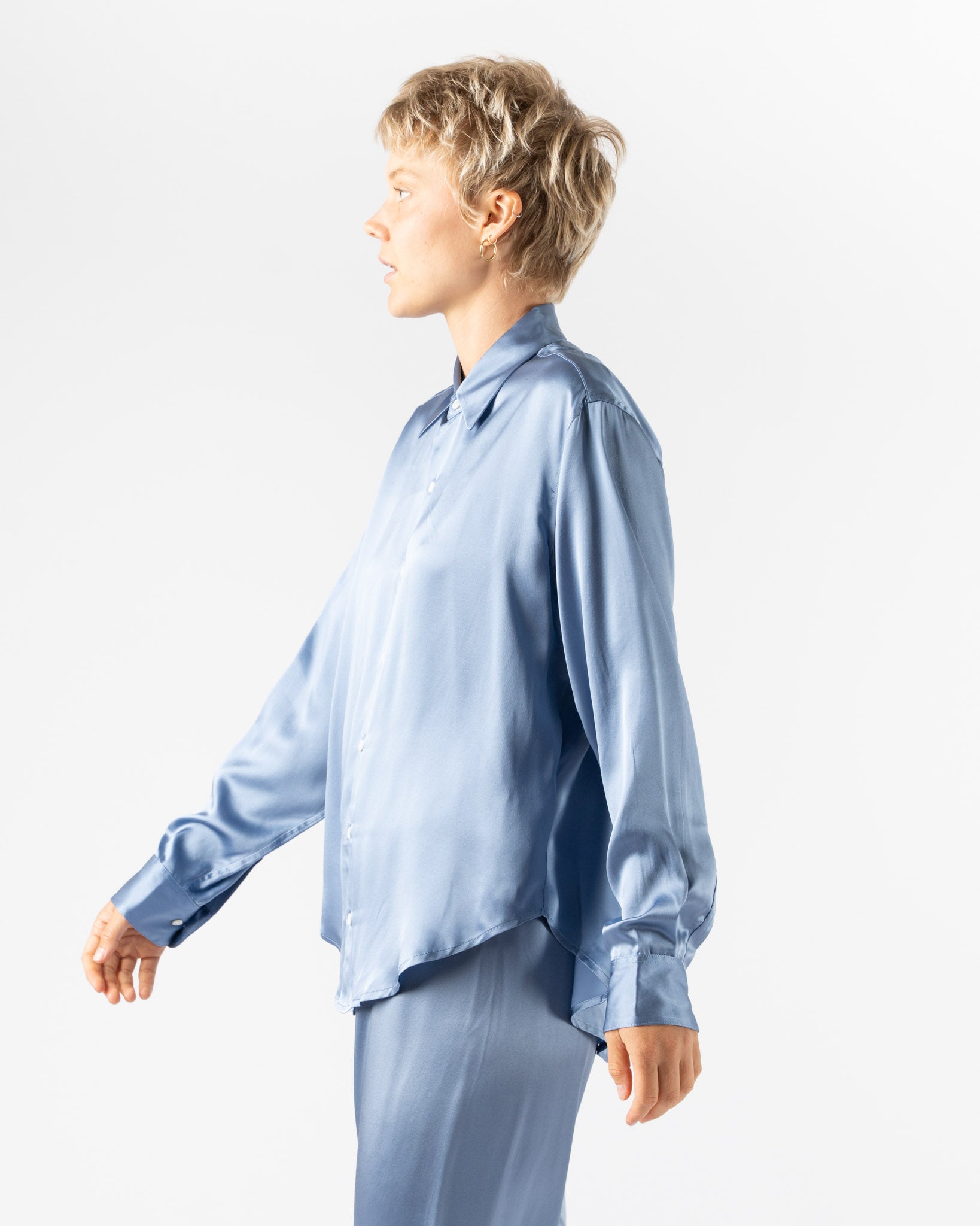 Comme Si La Shirt Classica in Silk Periwinkle