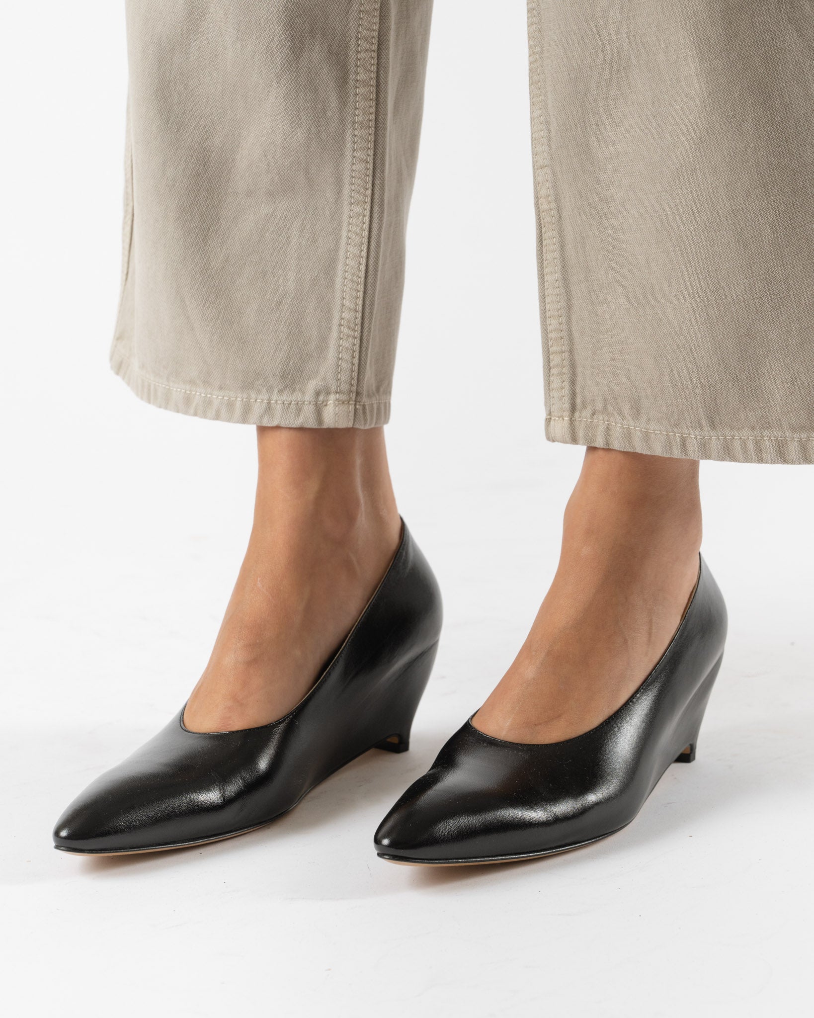 Maison Margiela Heel-Less Pump H55 Black