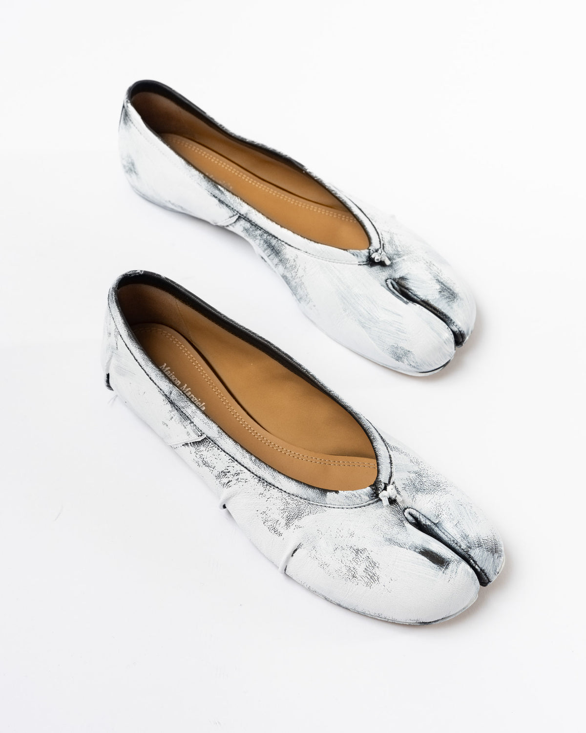 Maison Margiela Tabi Ballerina New Nappa Vintage/Glossy Black/White