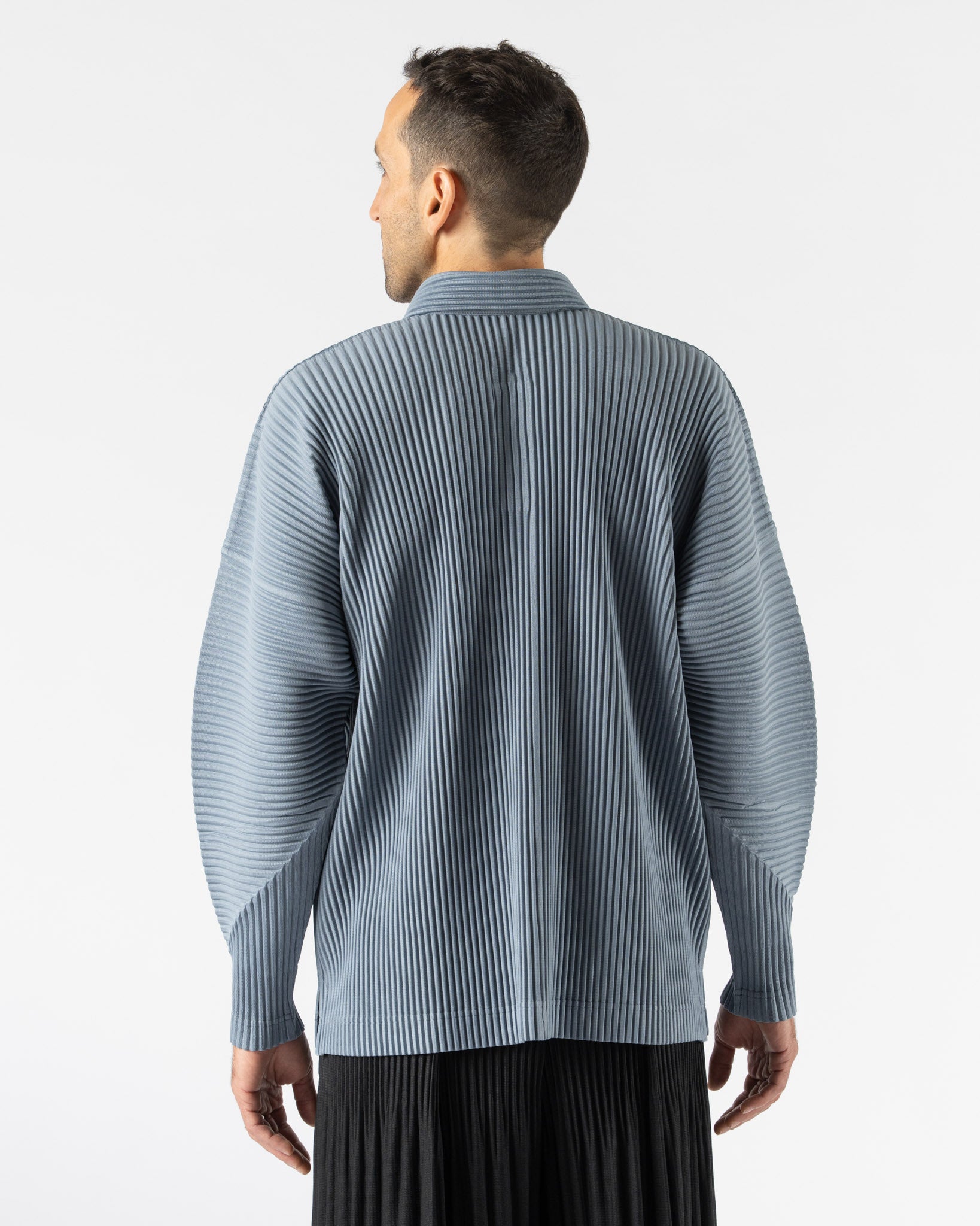 Homme Plissé Issey Miyake Monthly Colors December in Septarian Blue