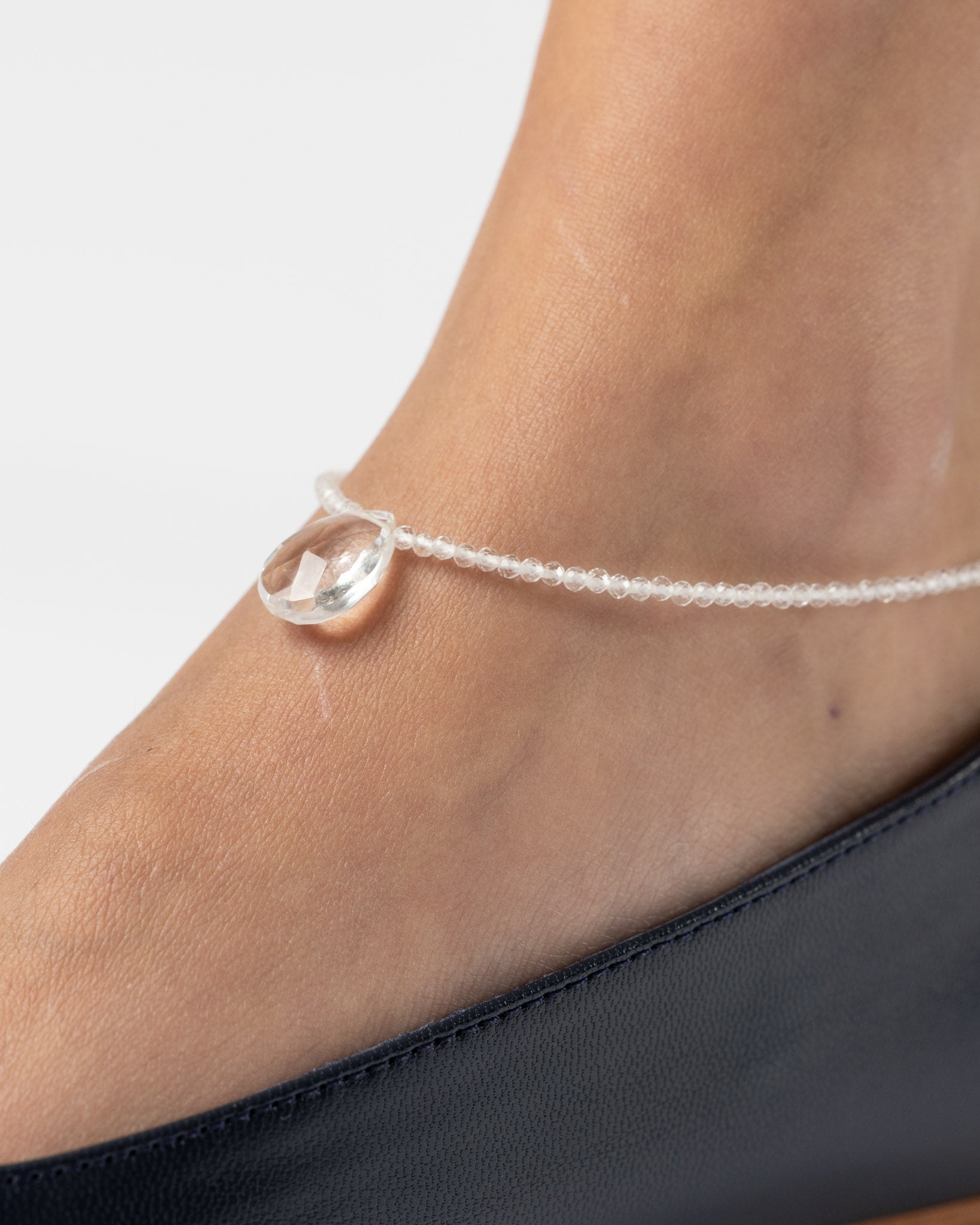 OSIF Floating Crystal Anklet