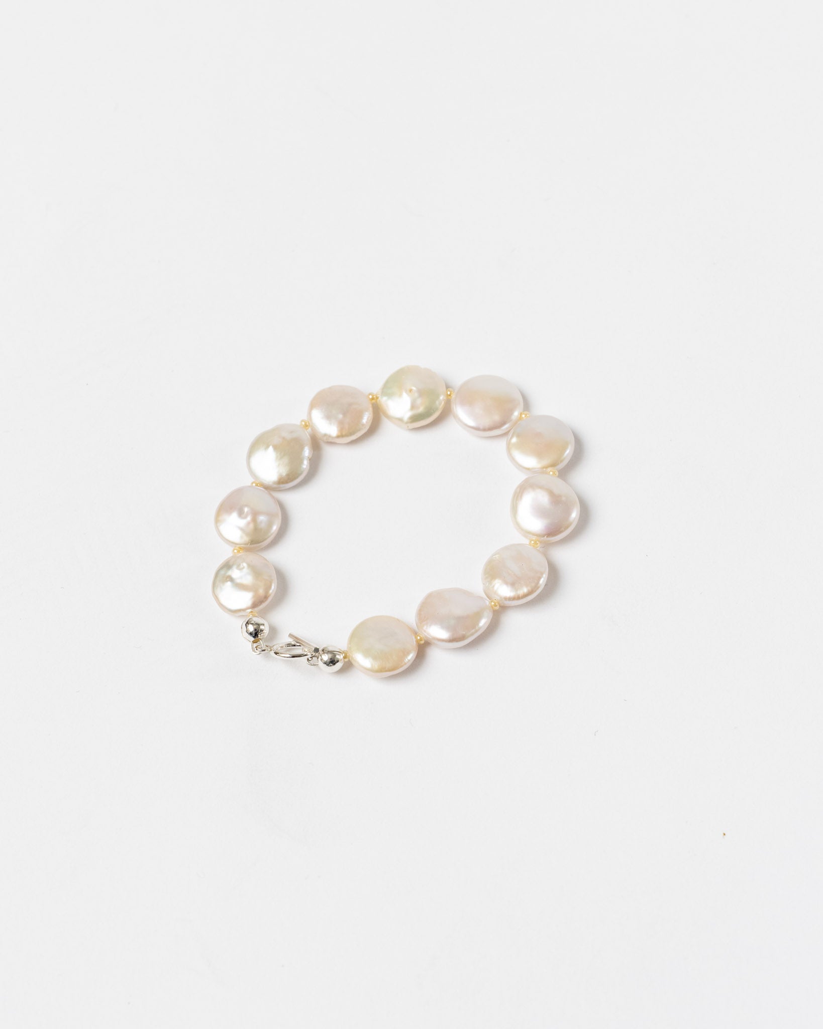 OSIF Small Coin Pearl Bracelet