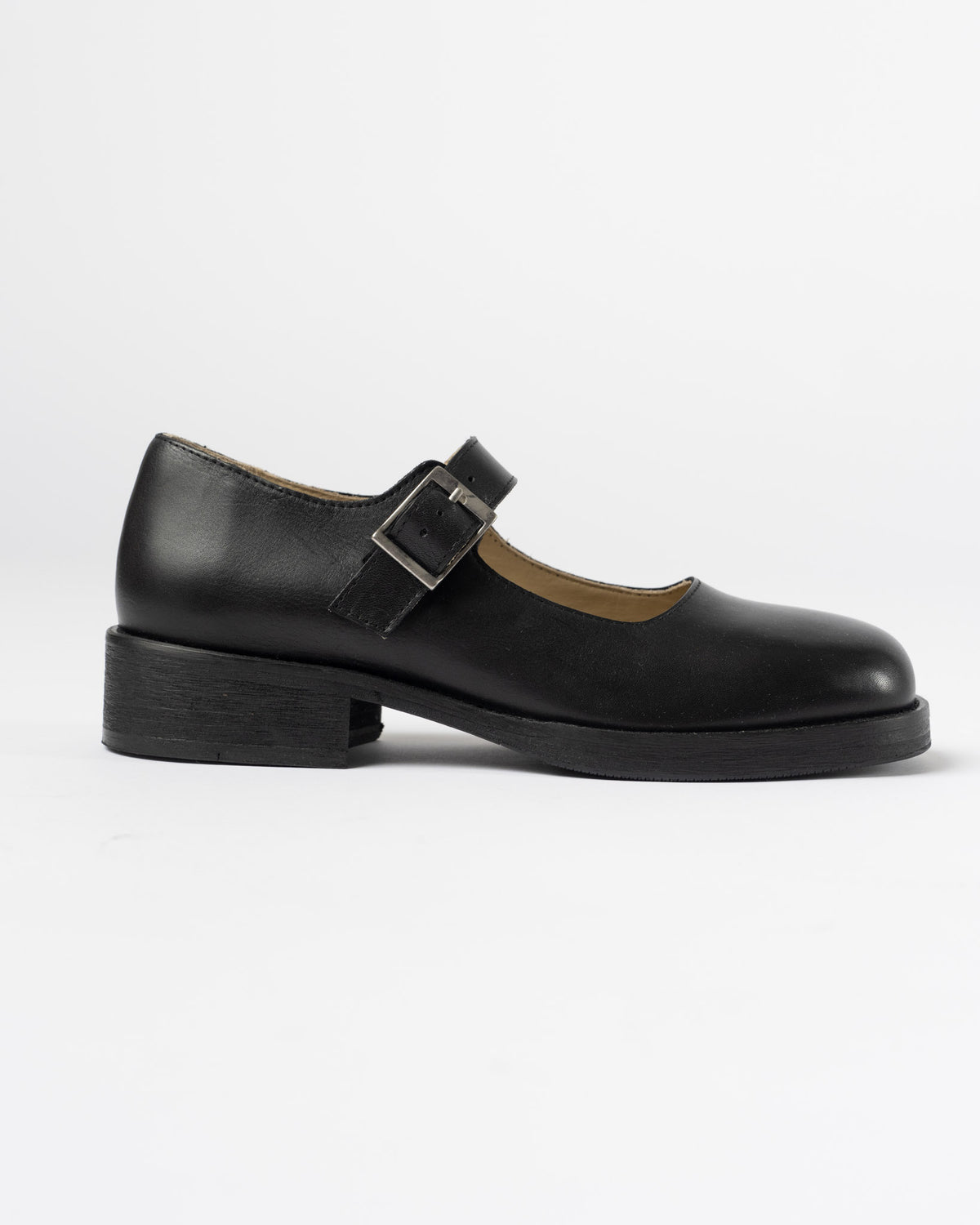 Paracia Mary Jane in Calfskin Black