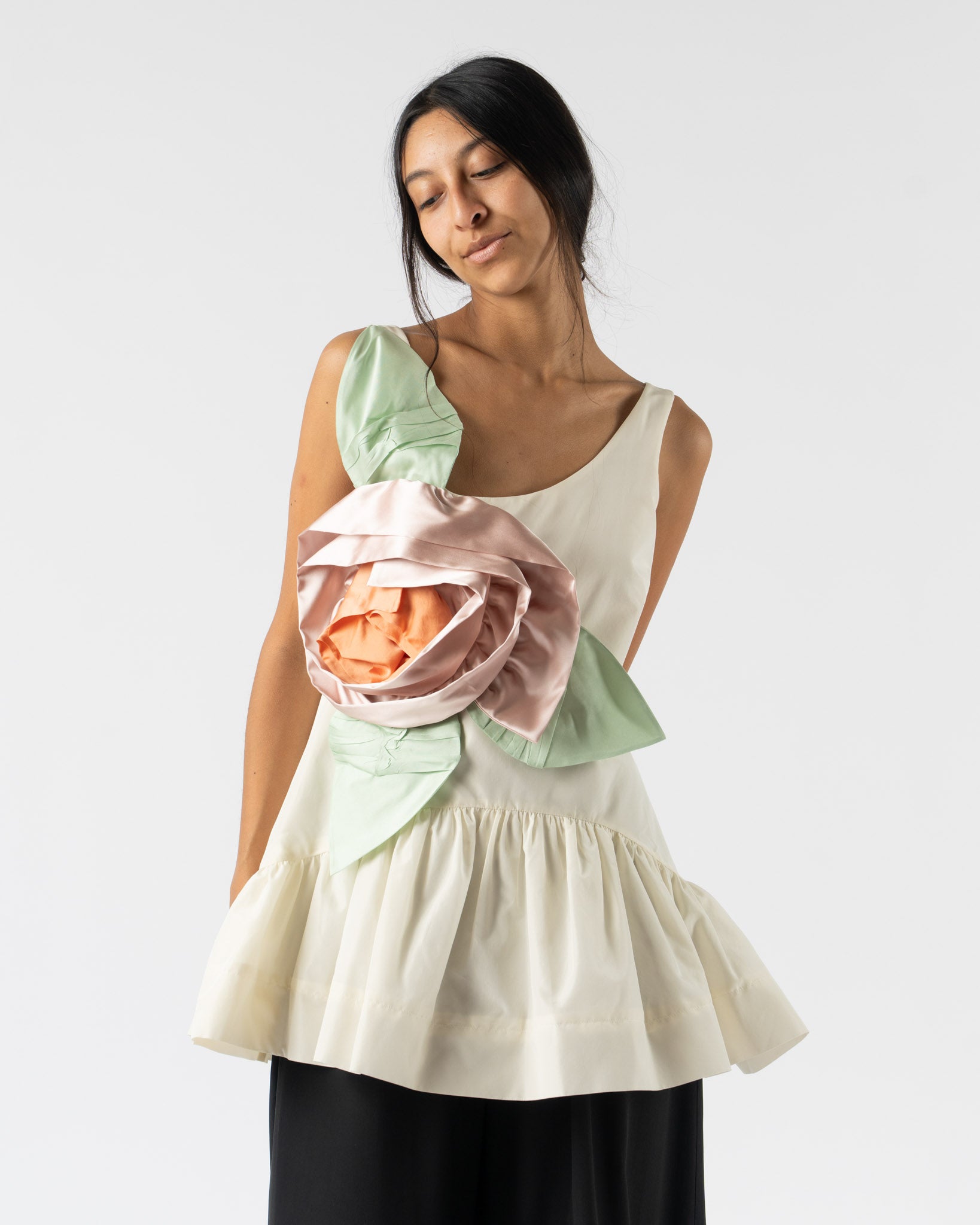 Simone Rocha Pressed Rosette Tilted Neck Peplum Top in Cream/Multi
