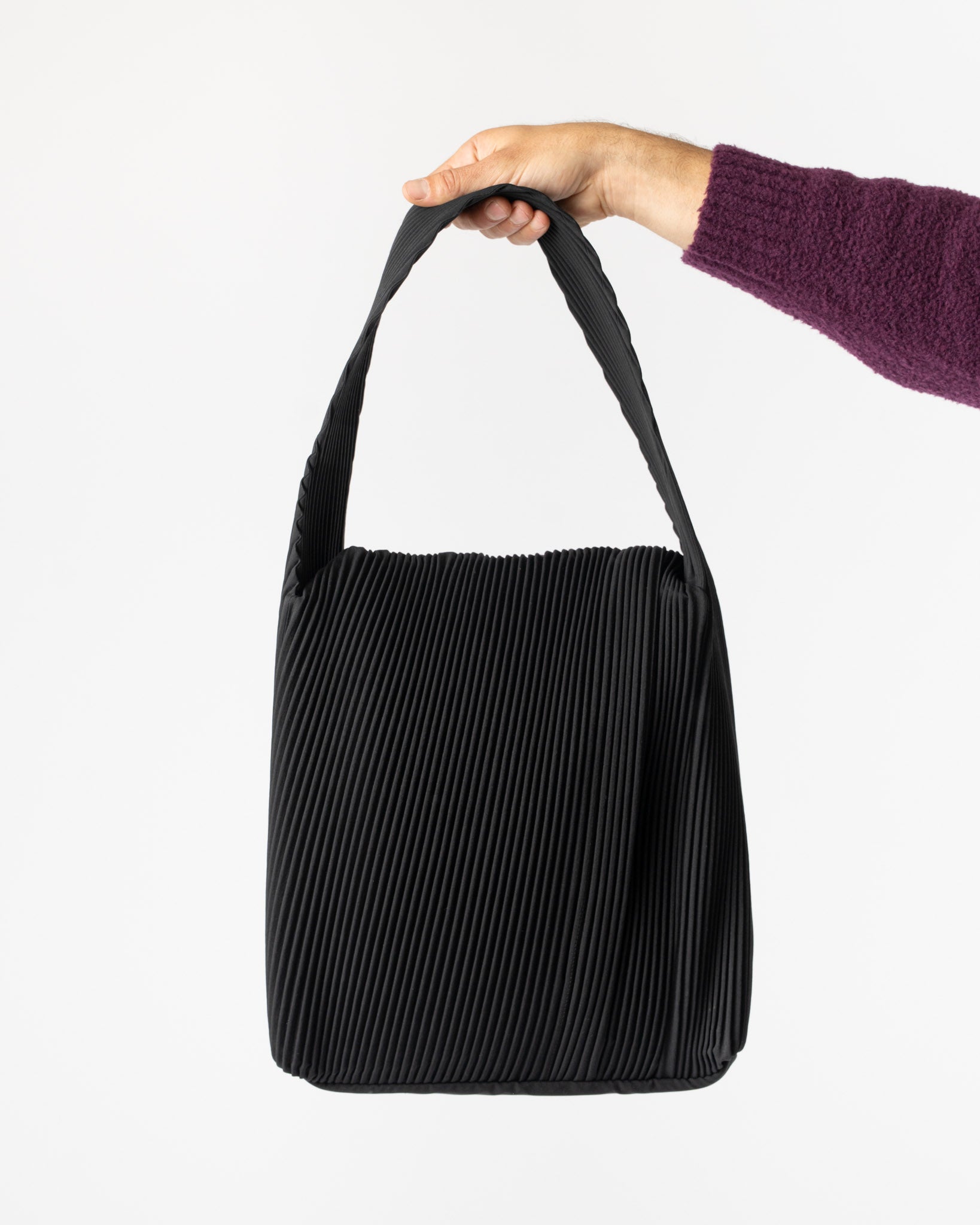 Homme Plissé Issey Miyake Rounded Square Bag in Black