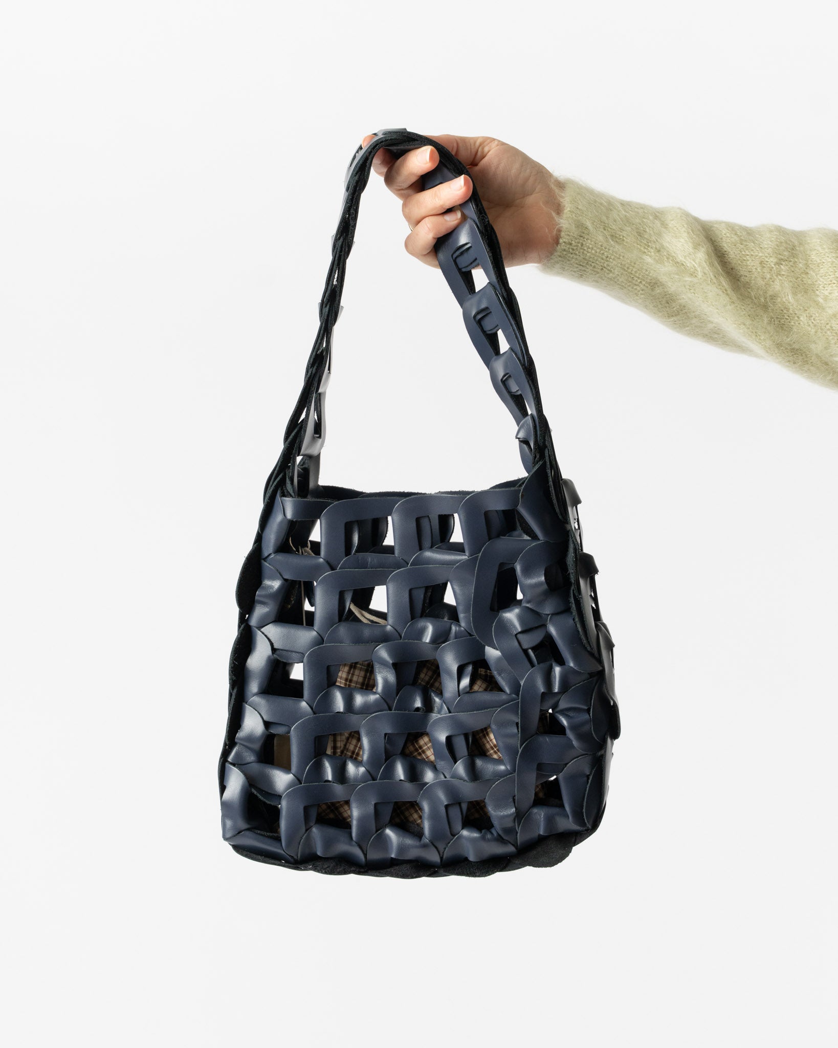 SC103 Links Tote in Globe