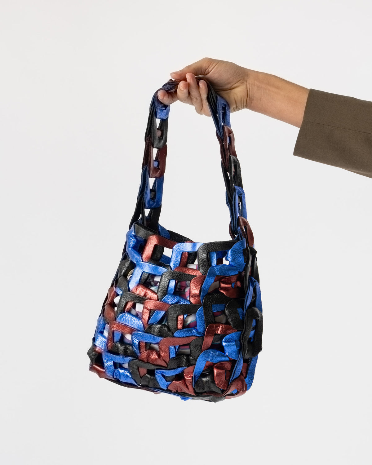 SC103 Links Tote in Crown