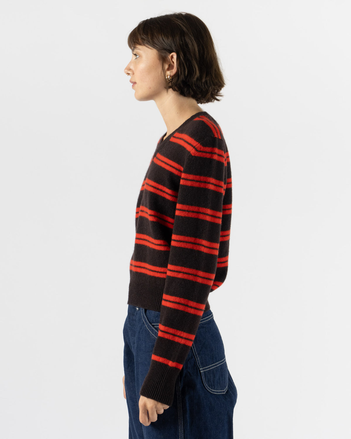 &Daughter Sligo Shrunken V-Neck in Dark Brown with Poppy Red