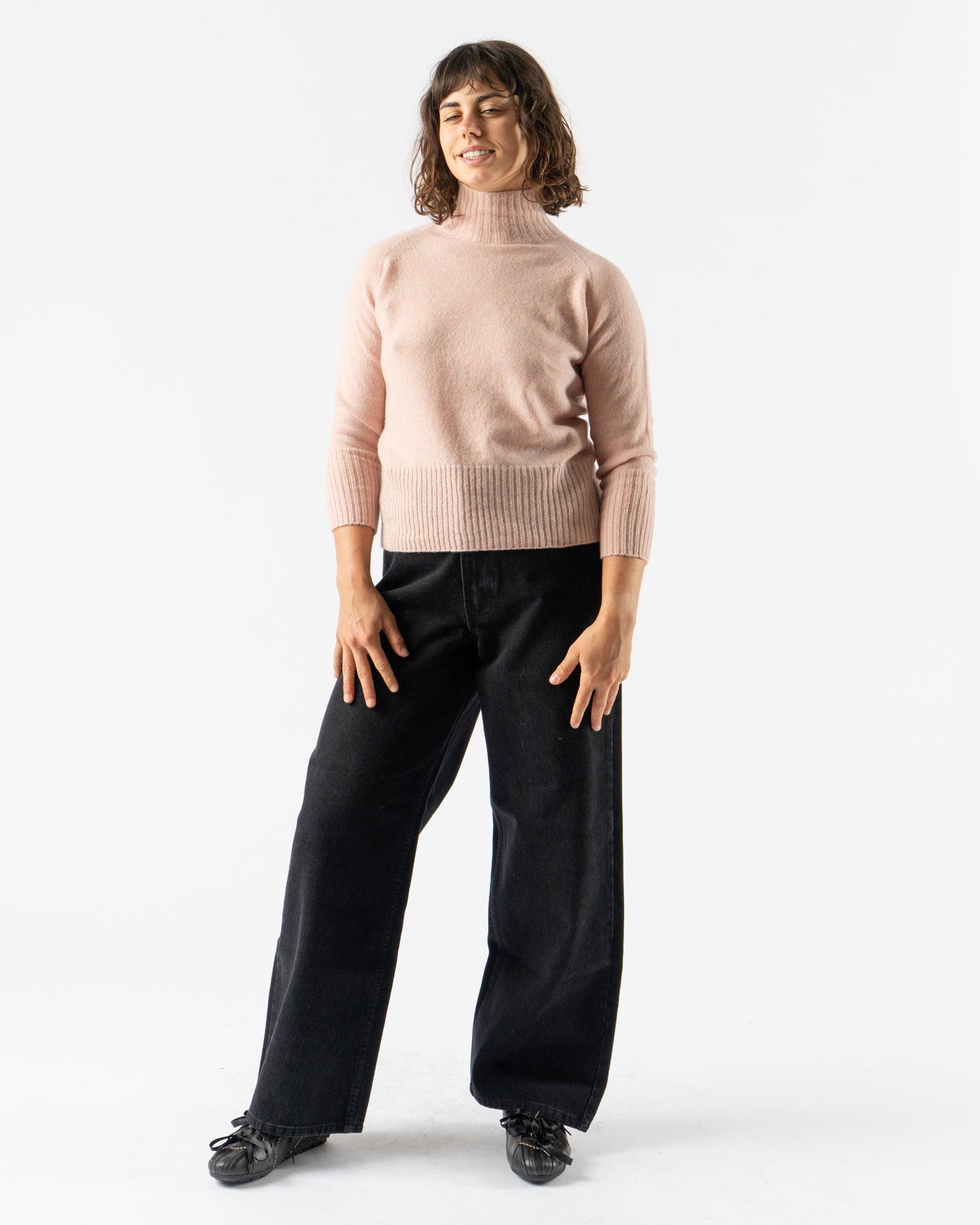 Simone Rocha Back Ribbon Detail High Neck Cashmere Jumper in Rose