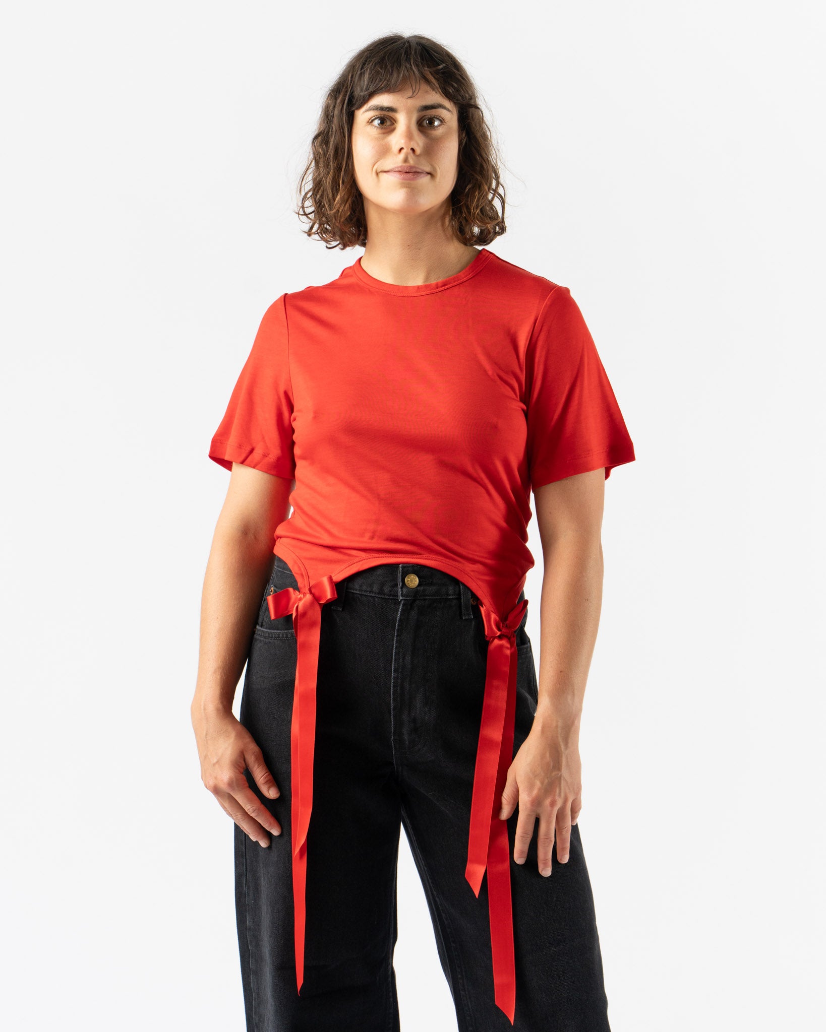 Simone Rocha Easy Short Sleeve T-Shirt with Bow Tails in Red