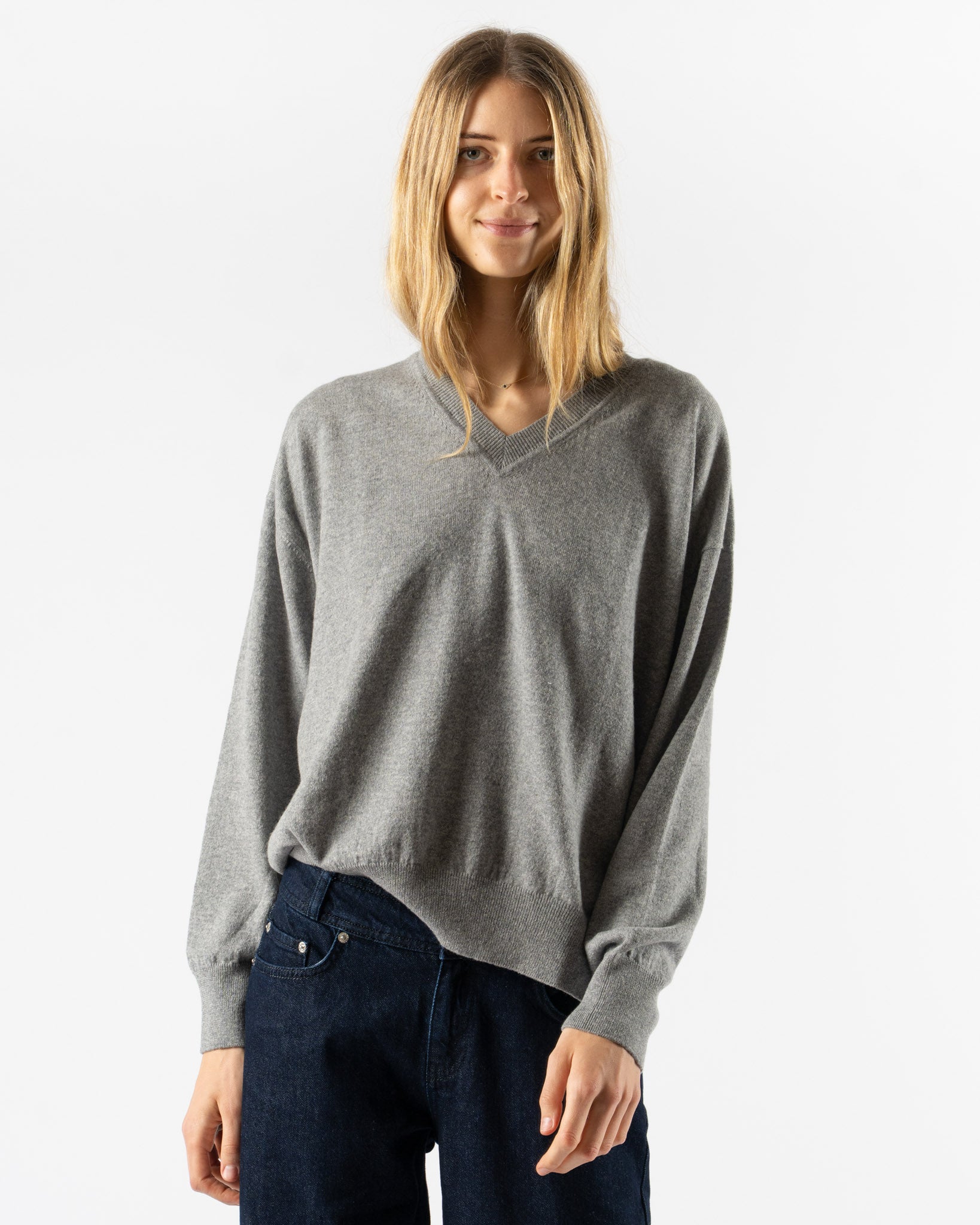&Daughter Tahra V-Neck in Flannel Grey