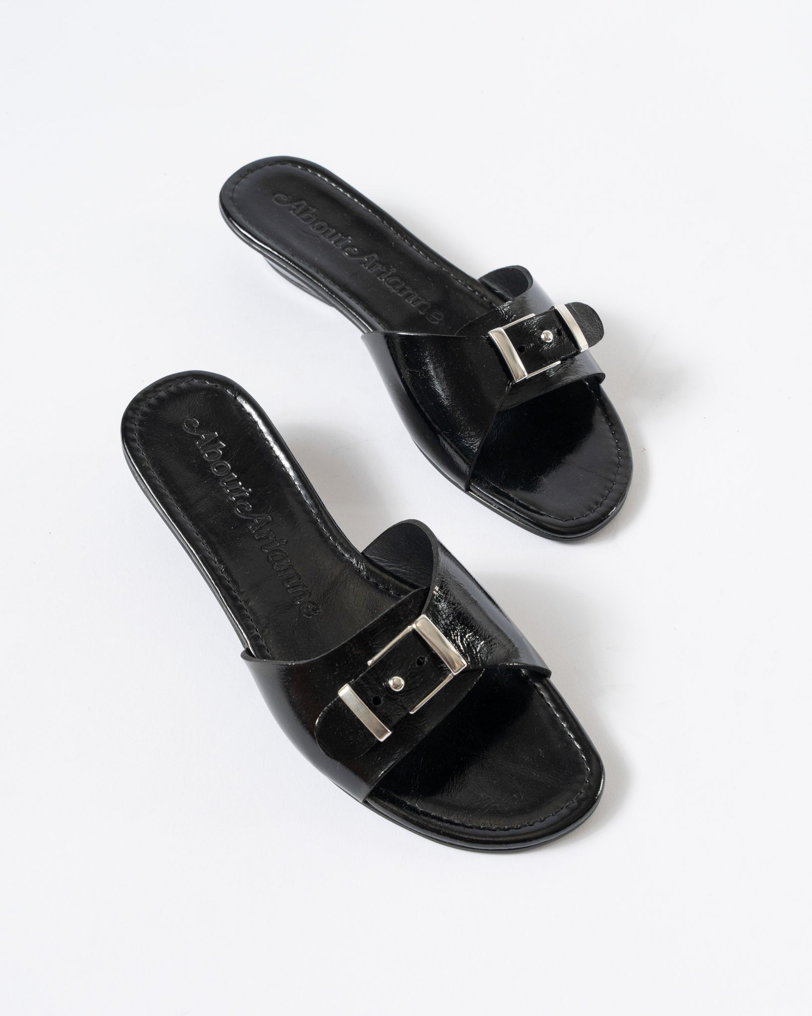 About Arianne Nua in Night