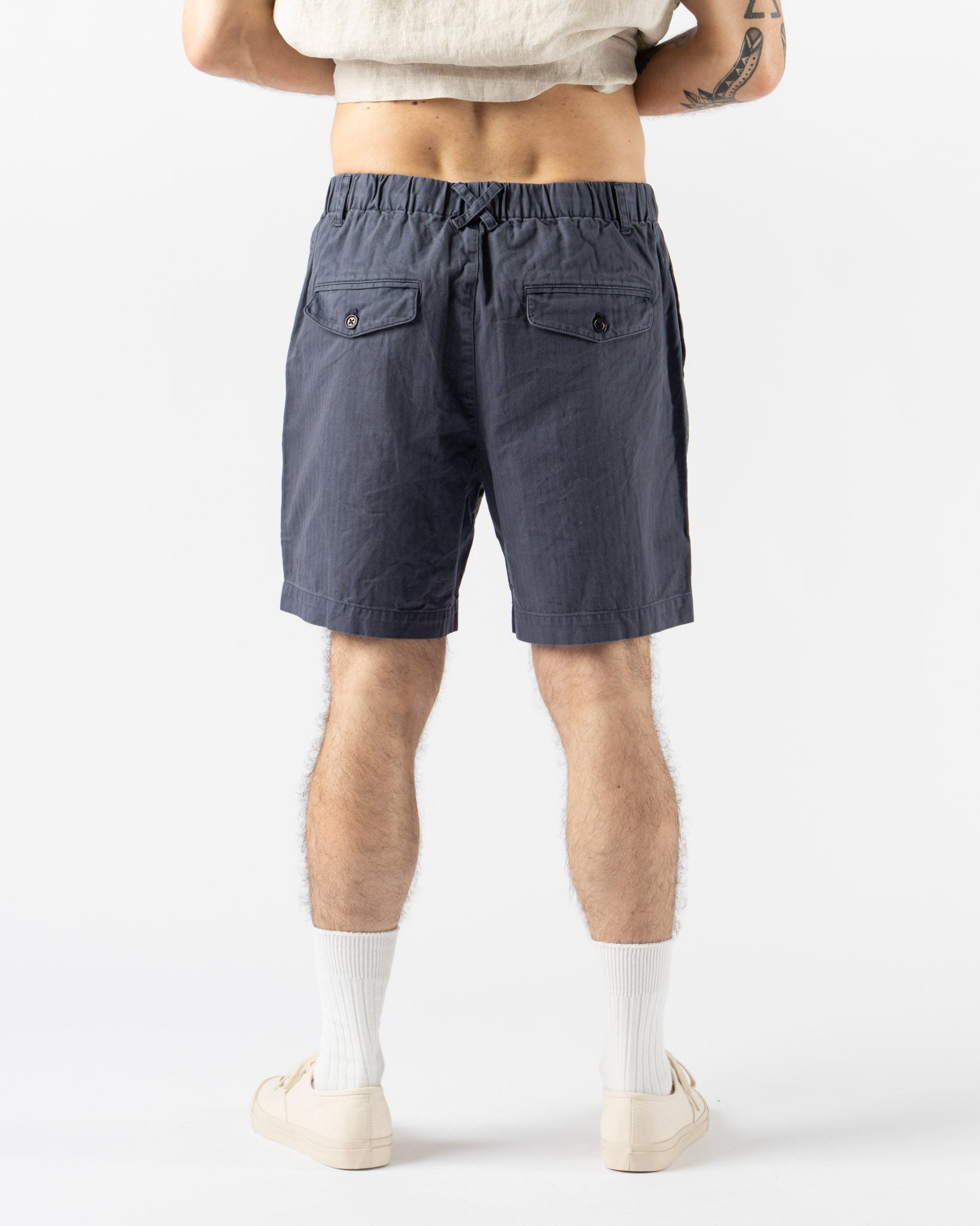 Alex Mill Pull On Short in Cotton Herringbone Navy