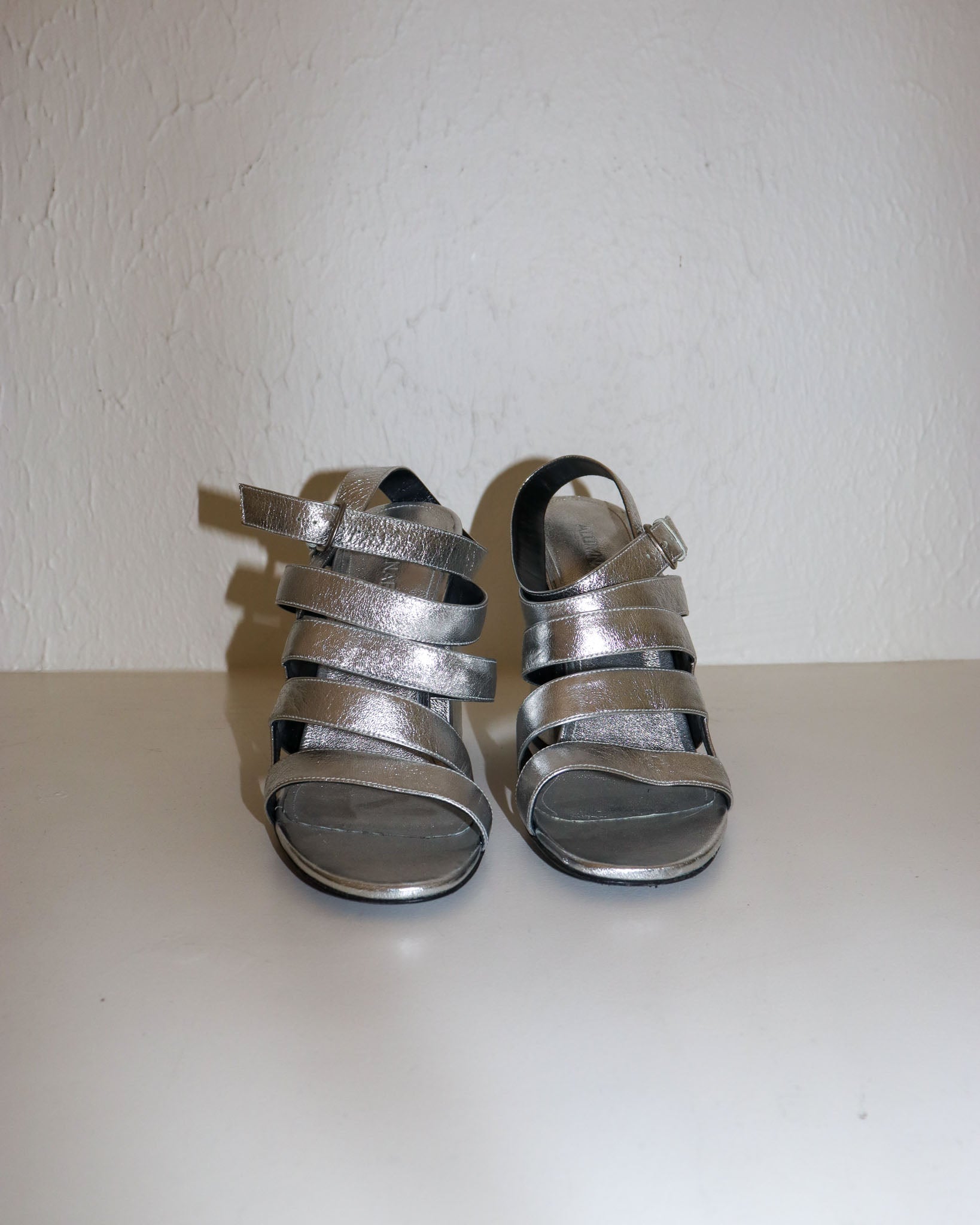 Pre-owned: Alumnae Leather Slingback Heels in Silver
