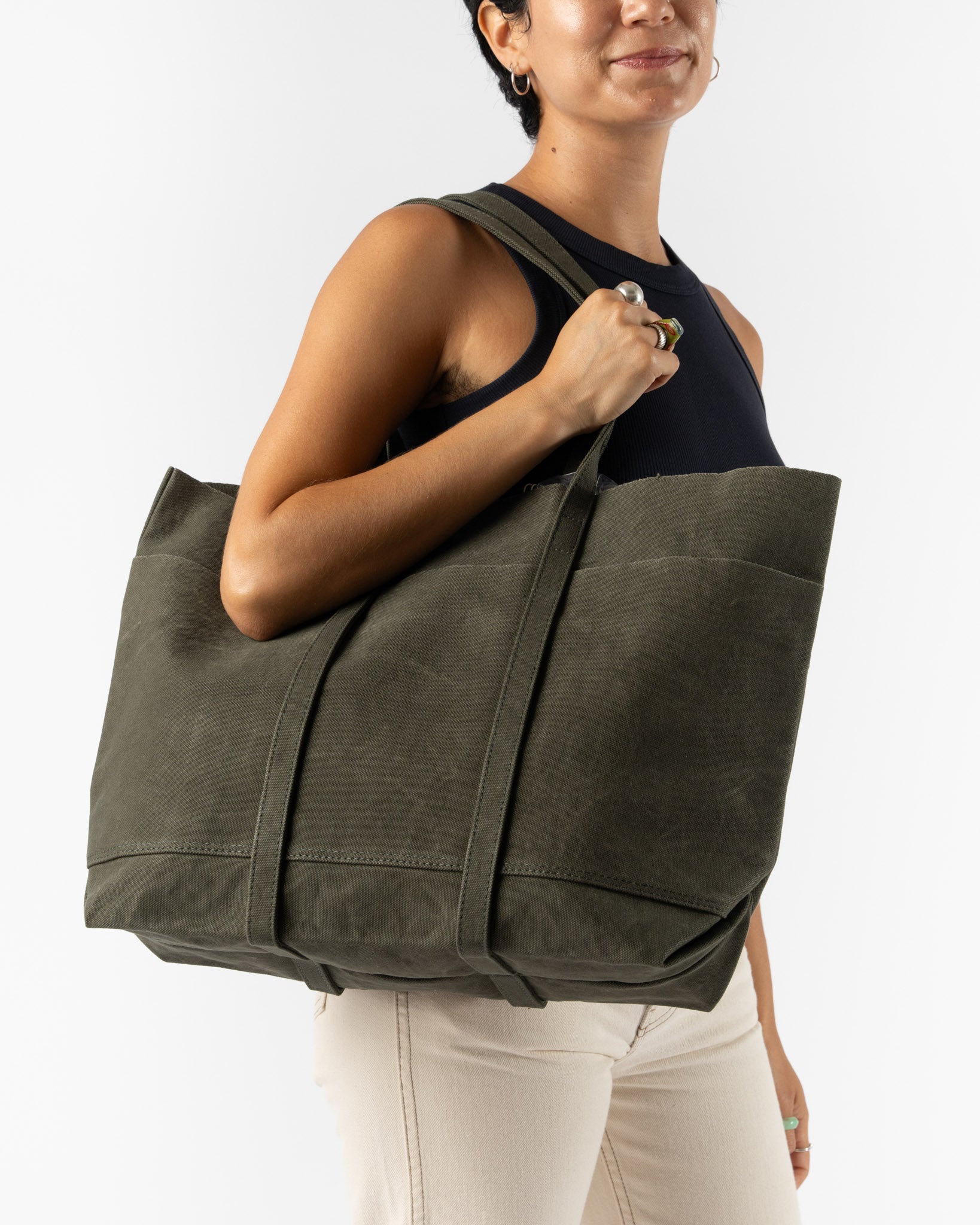 Amiacalva Medium Washed Canvas 6 Pockets Tote in Olive