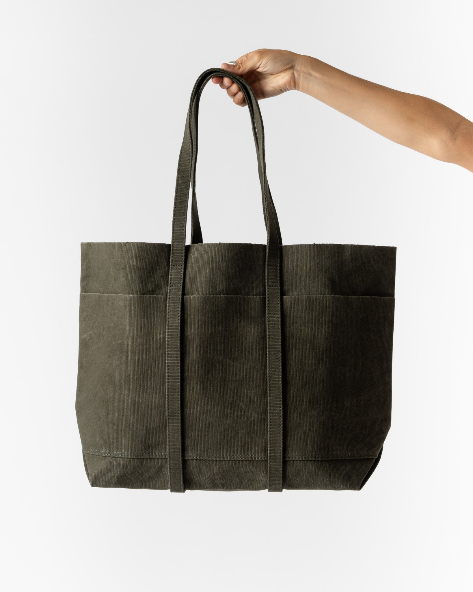 Amiacalva Medium Washed Canvas 6 Pockets Tote in Olive