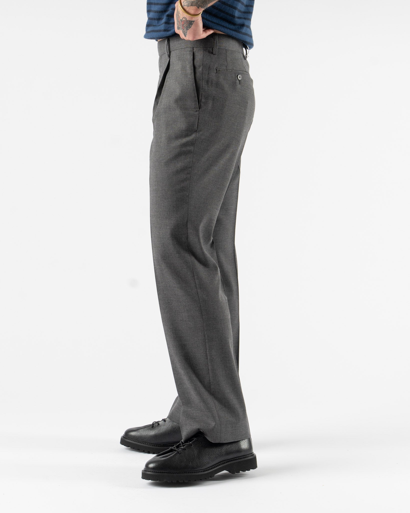 Auralee Summer Twist Cashmere Pora Slacks in Top Charcoal Gray