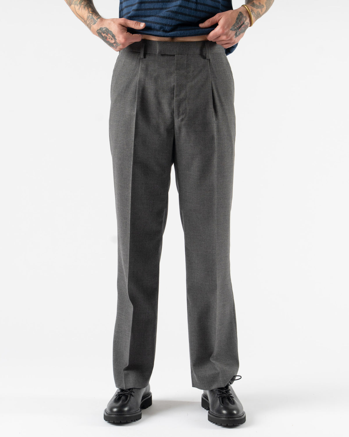 Auralee Summer Twist Cashmere Pora Slacks in Top Charcoal Gray 