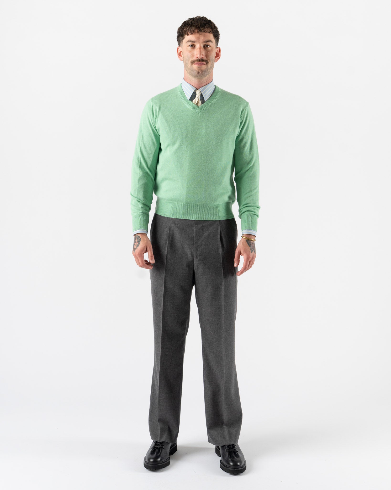Auralee Super Fine Cashmere Silk Knit V-Neck P/O in Mint Green