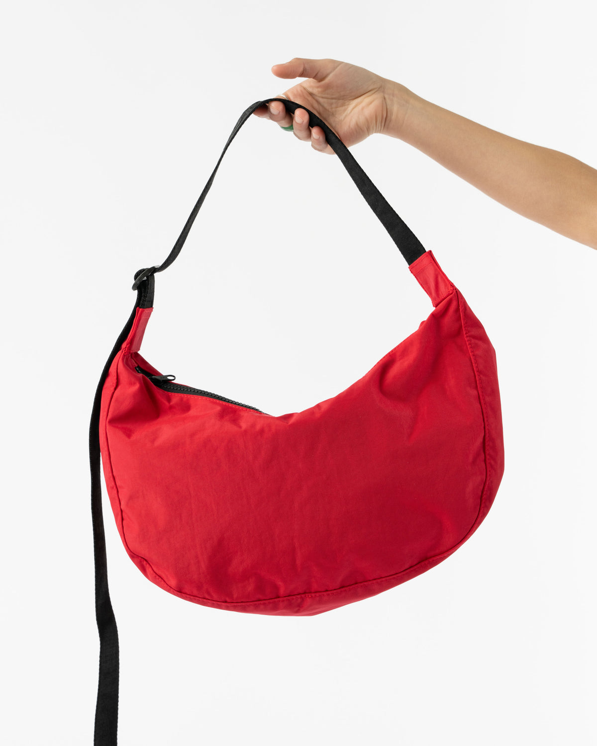 Baggu Medium Nylon Crescent Bag in Candy Apple Curated at  display picture 2