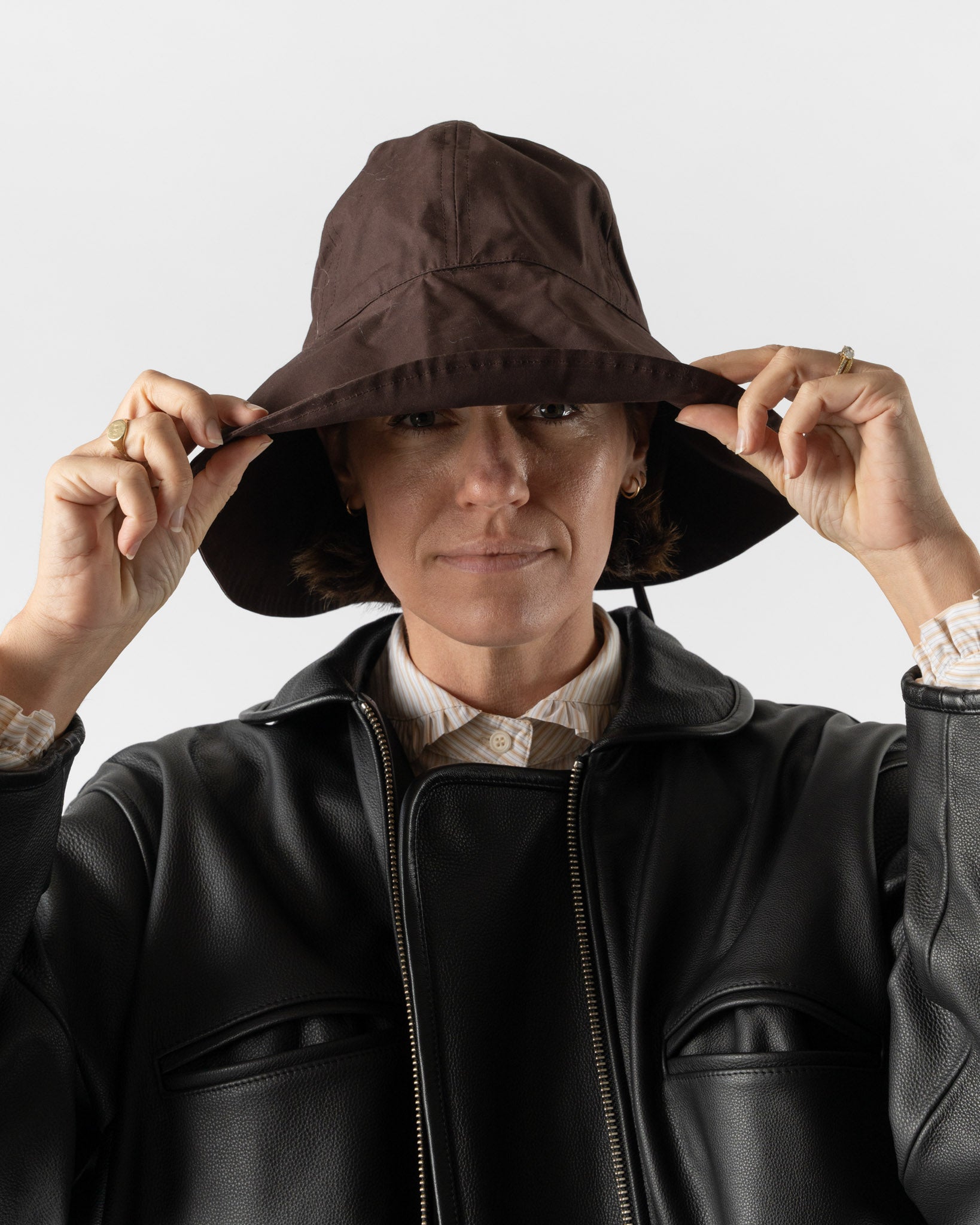 Cawley British Dry Oilskin Sunhat in Dark Mulberry