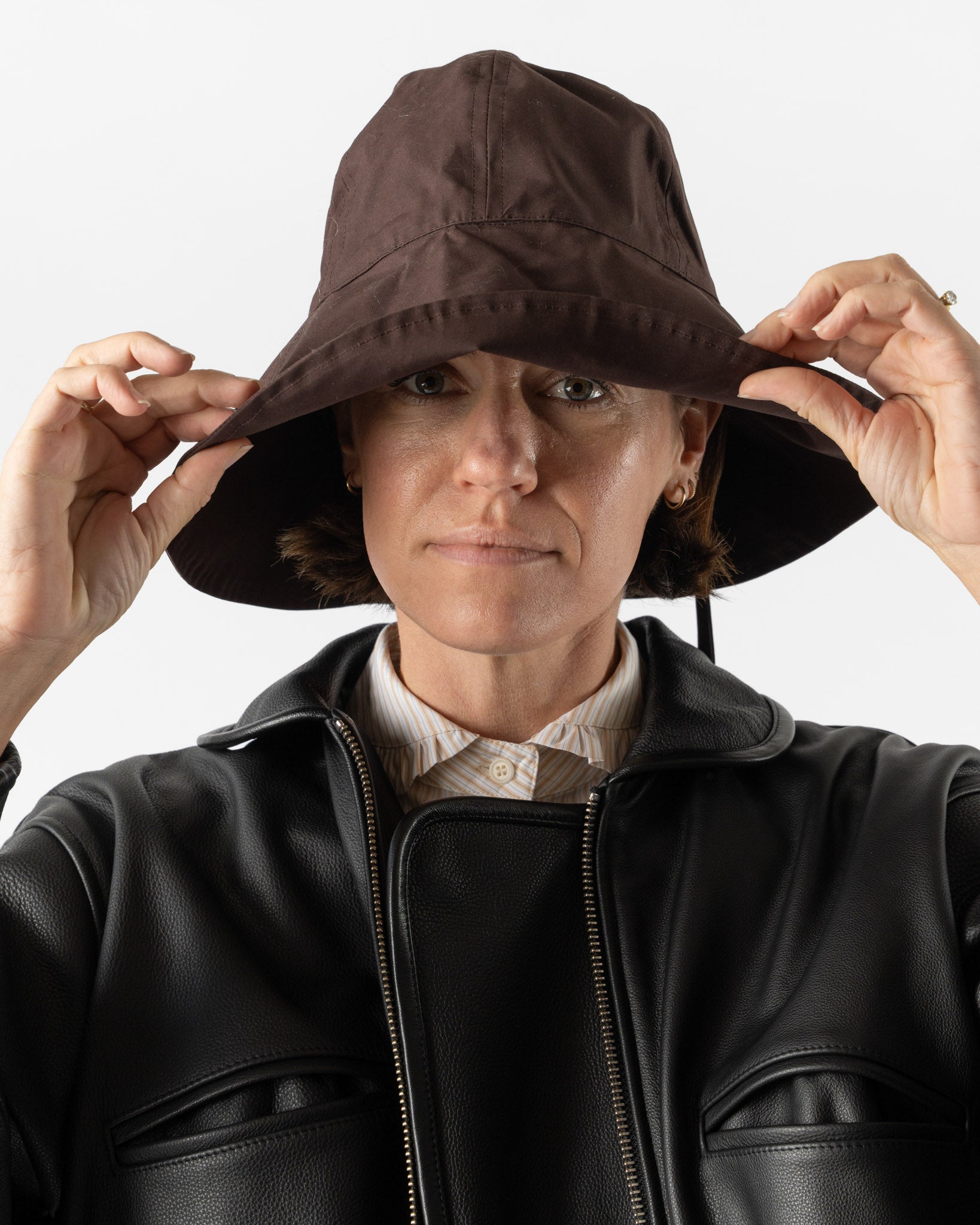 Cawley British Dry Oilskin Sunhat in Dark Mulberry